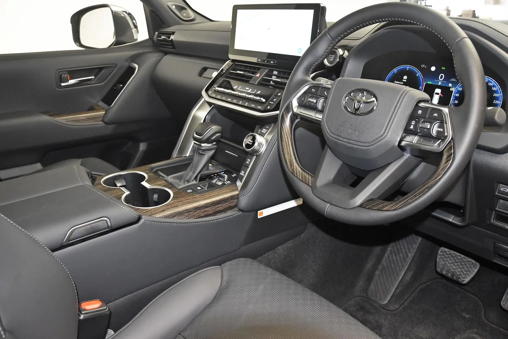 2025 Toyota Landcruiser Gallery Image 8
