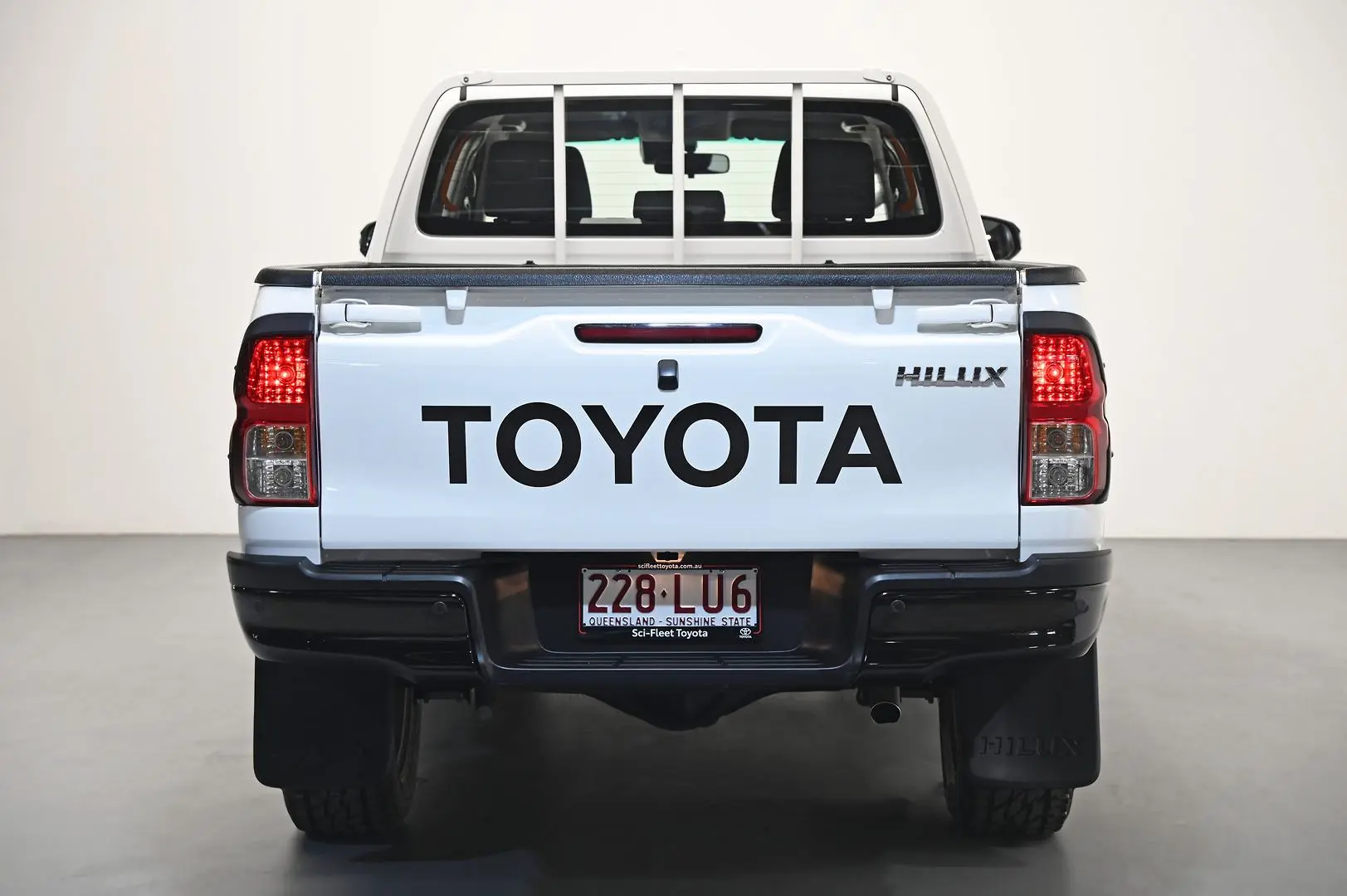 2024 Toyota Hilux Gallery Image 6