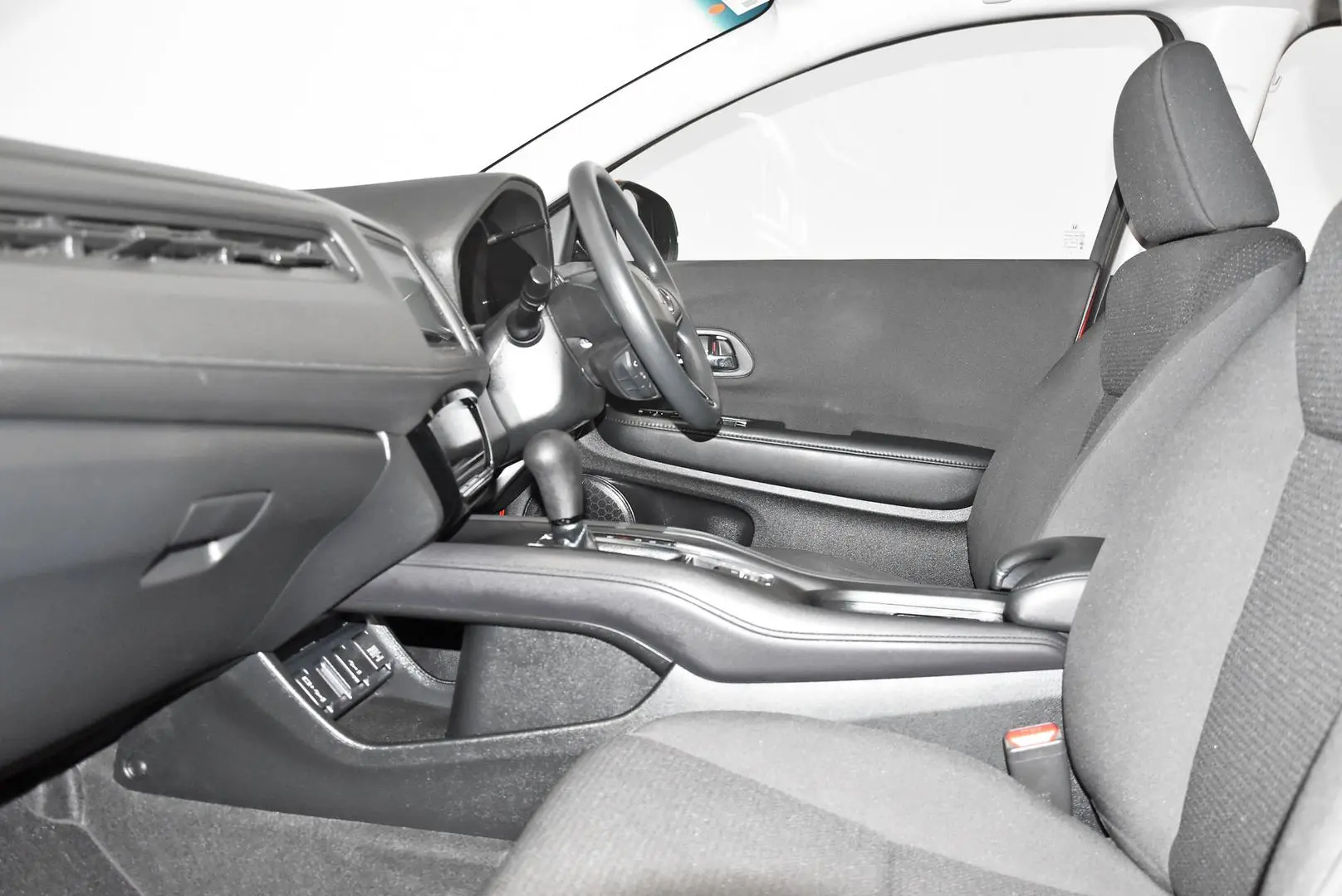 2021 Honda HR-V Gallery Image 17