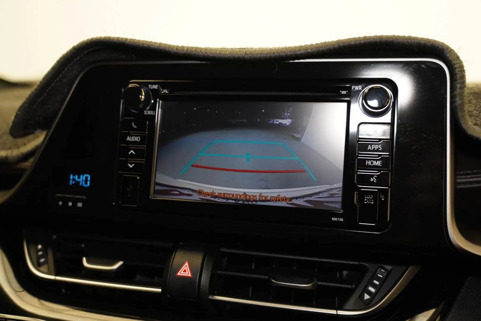 2018 Toyota C-HR Gallery Image 14
