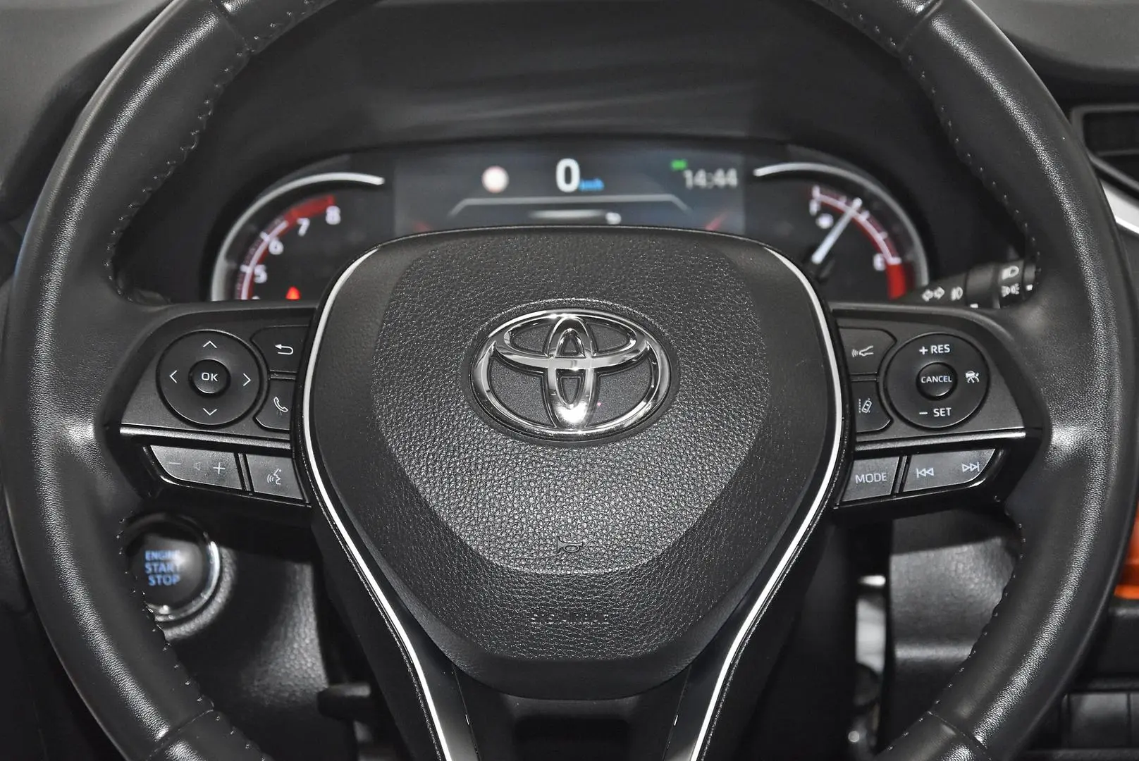 2021 Toyota RAV4 Gallery Image 16