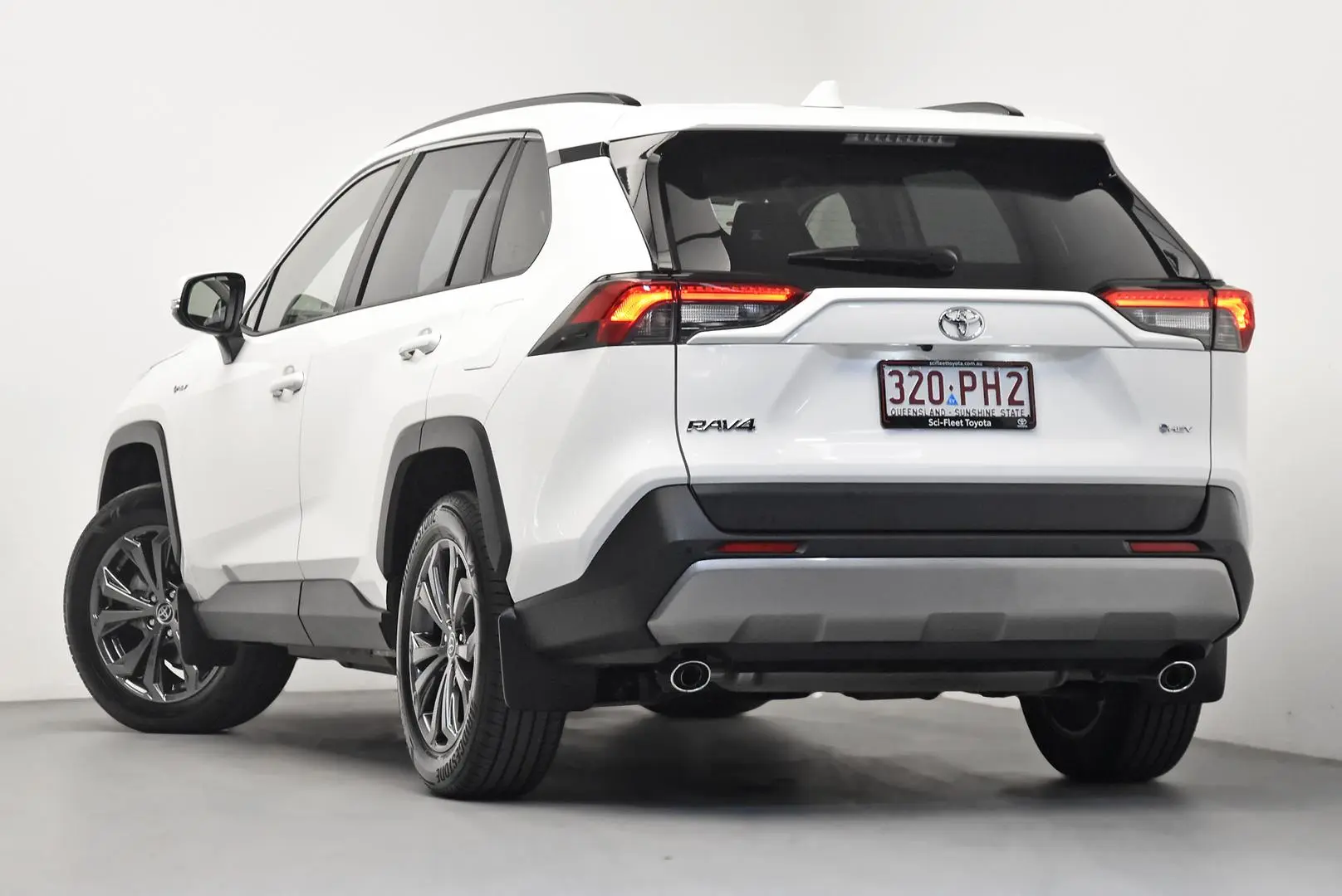 2025 Toyota RAV4 Gallery Image 5