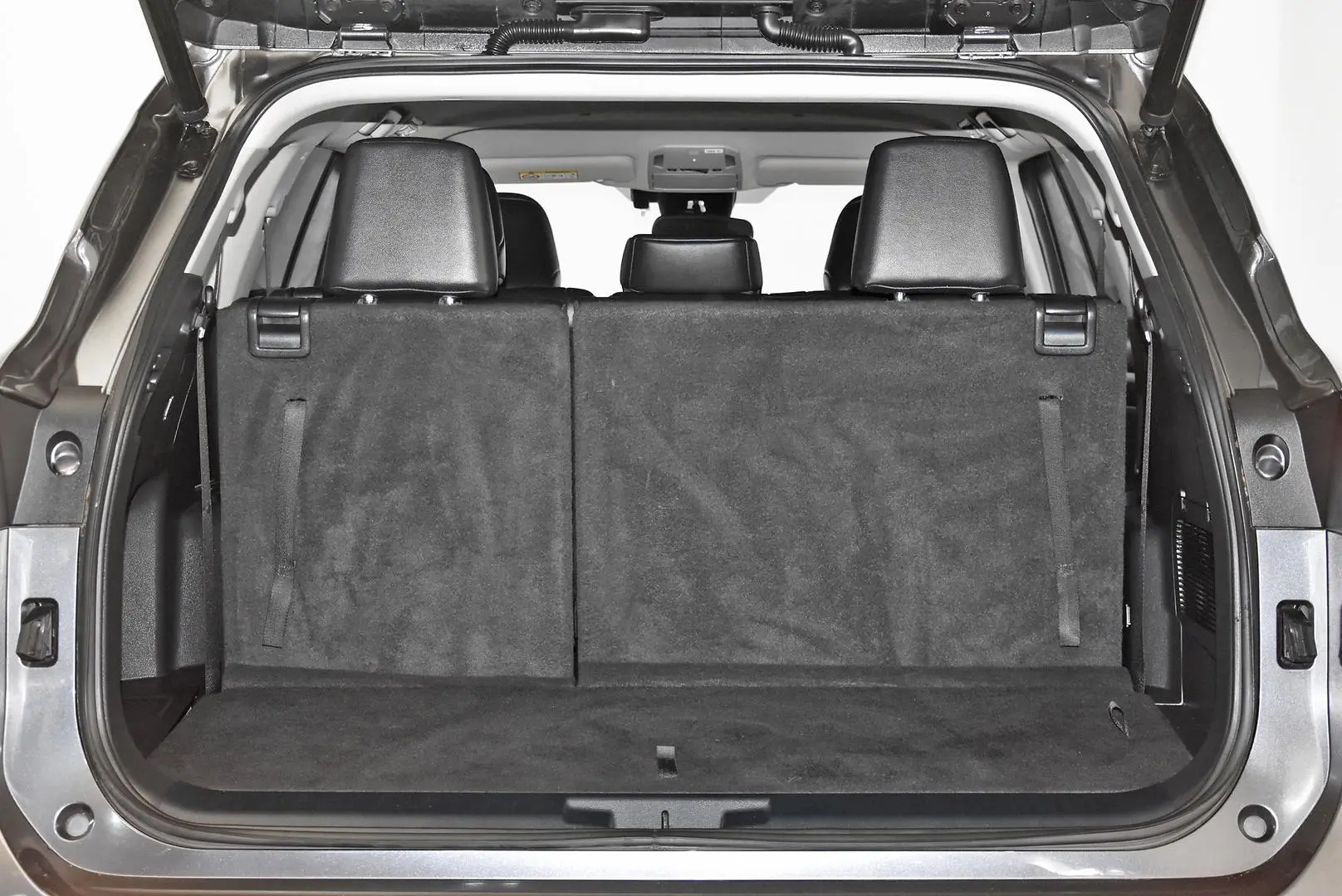 2021 Toyota Kluger Gallery Image 22