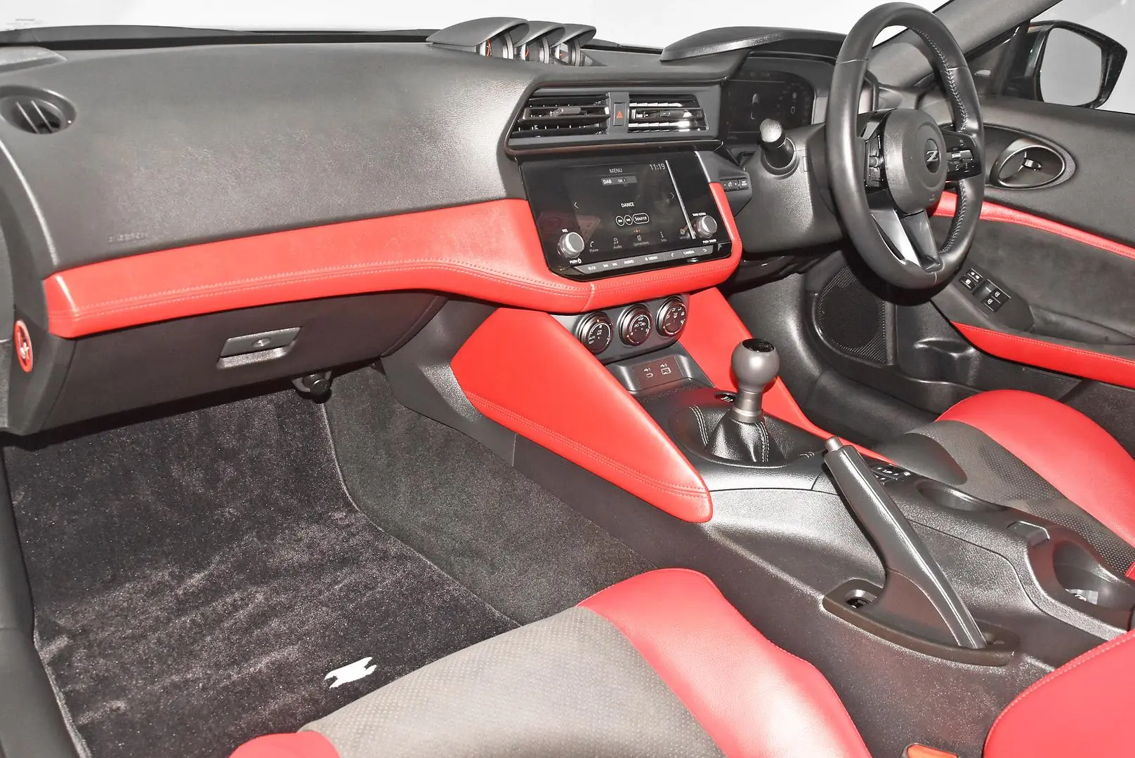 2024 Nissan Z Gallery Image 16