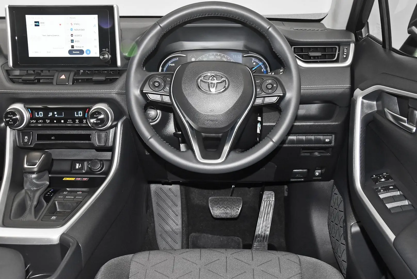 2025 Toyota RAV4 Gallery Image 15