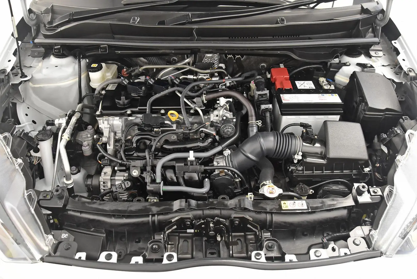 2022 Toyota Yaris Gallery Image 21