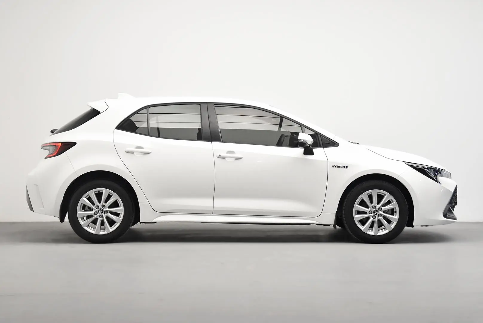 2024 Toyota Corolla Gallery Image 3