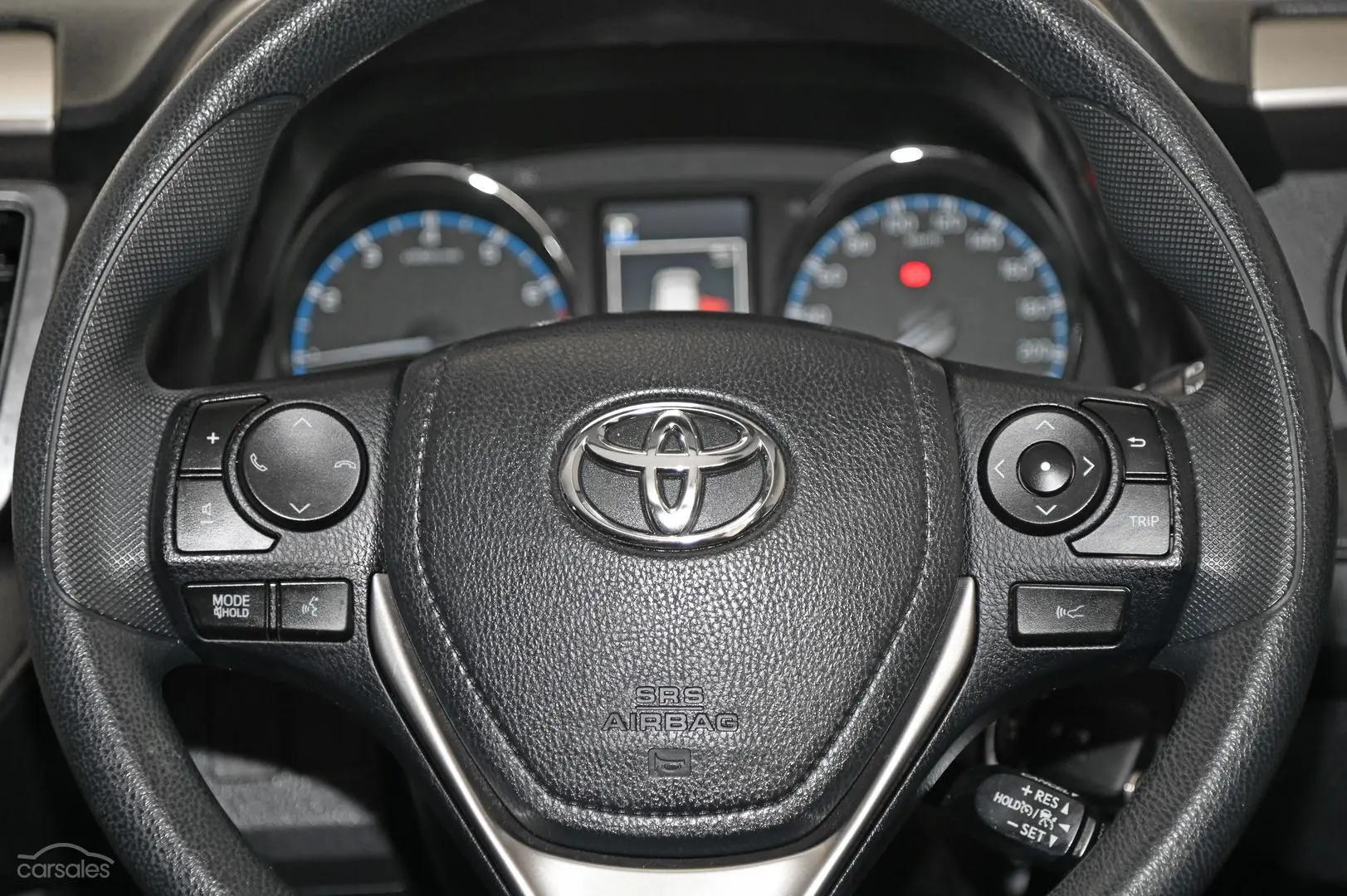 2018 Toyota RAV4 Image 15