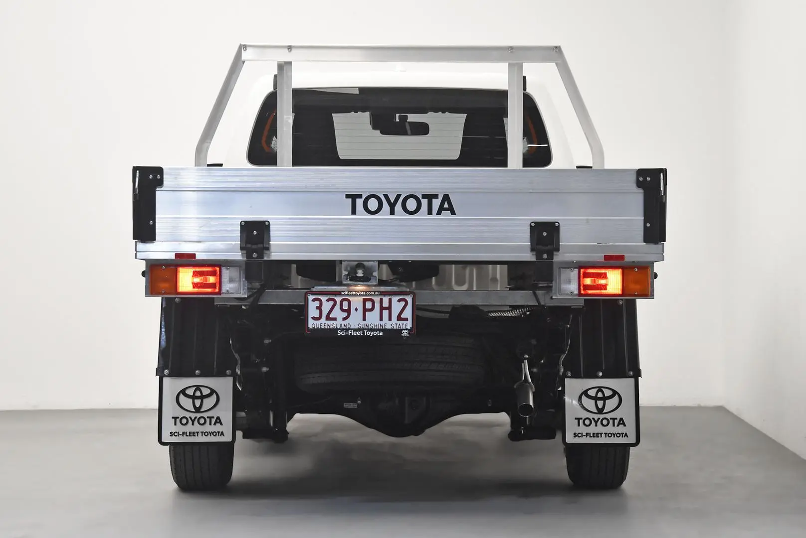 2023 Toyota Hilux Gallery Image 6