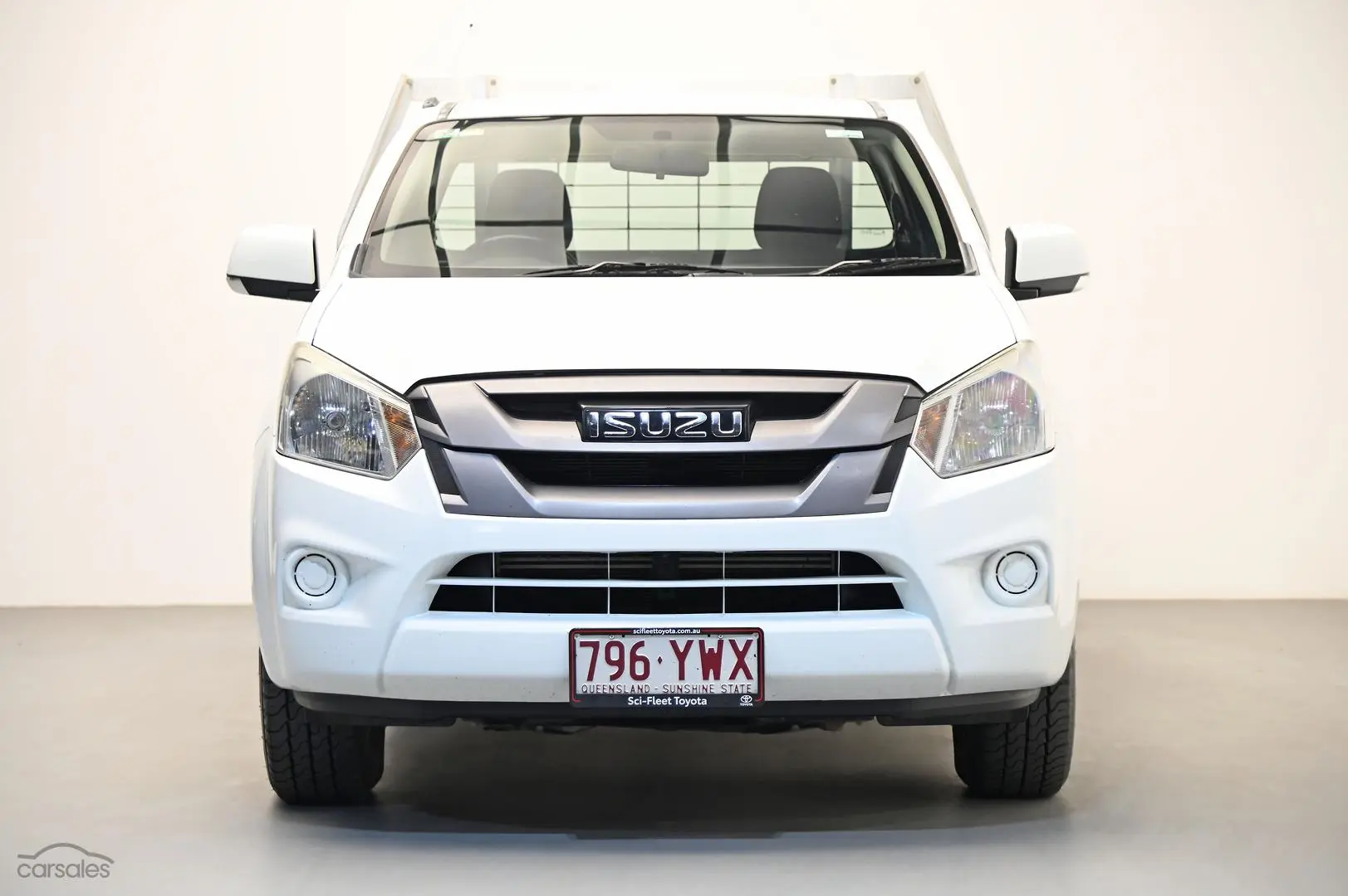 2019 Isuzu D-MAX Image 2