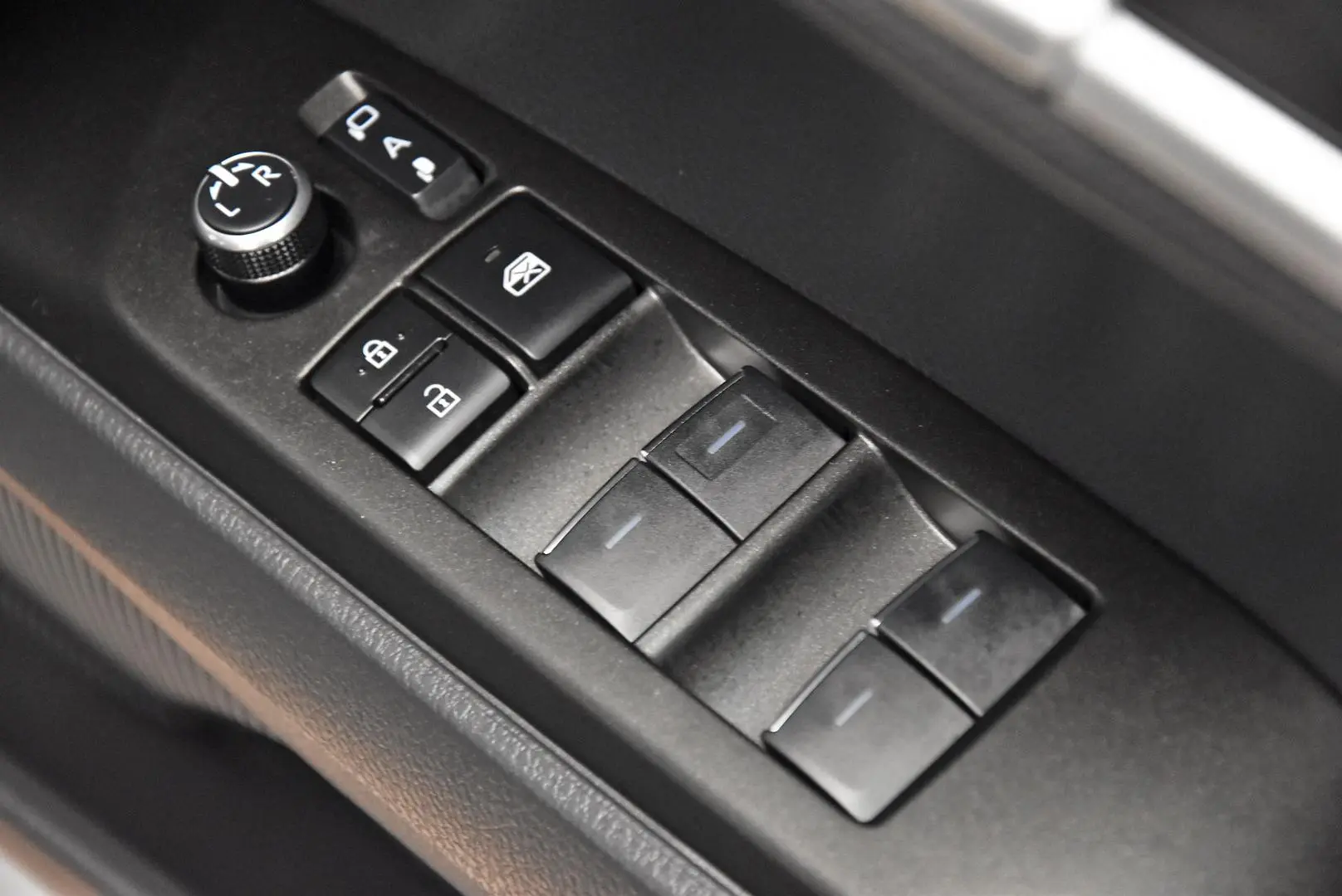 2024 Toyota Camry Gallery Image 9