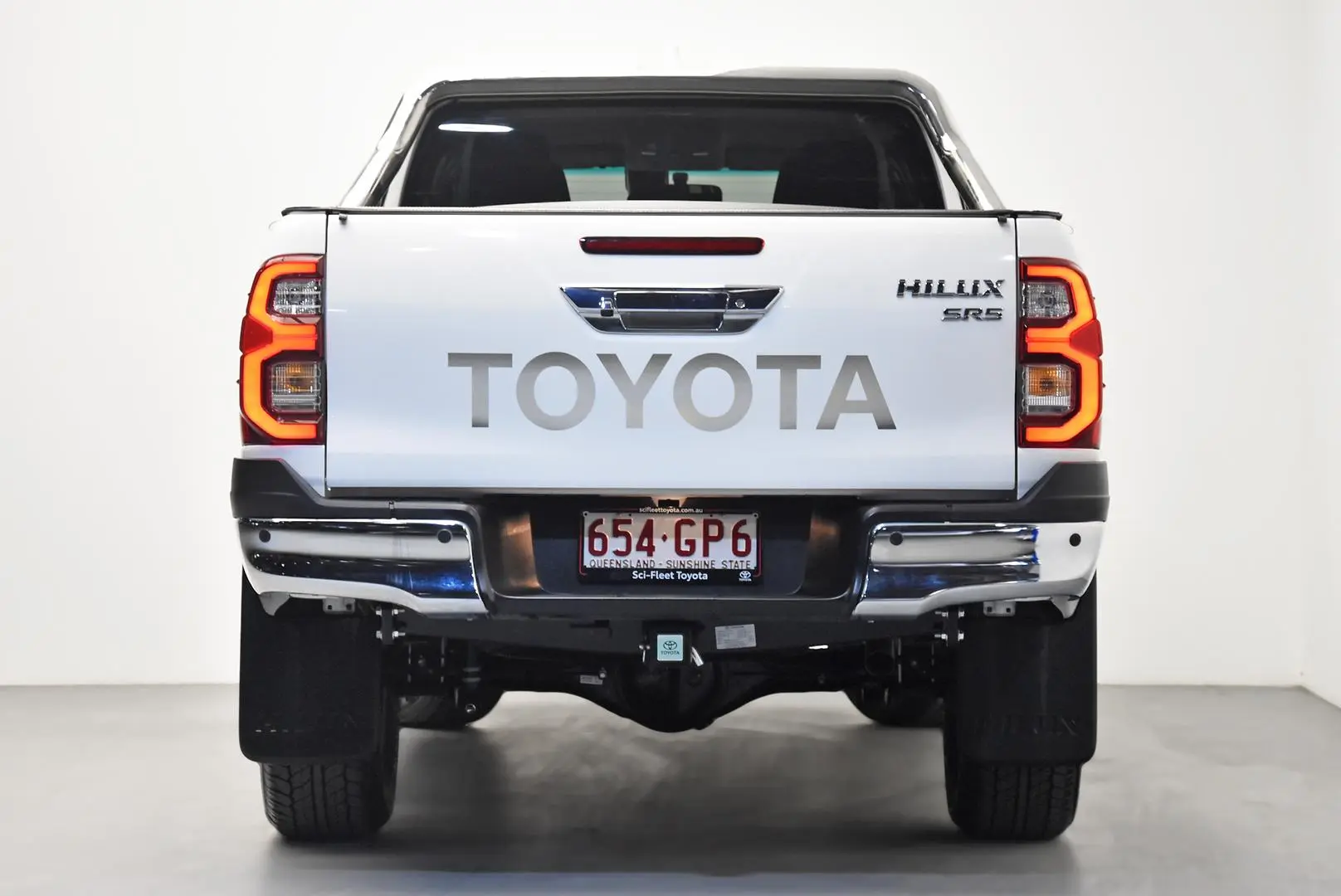 2023 Toyota Hilux Gallery Image 6