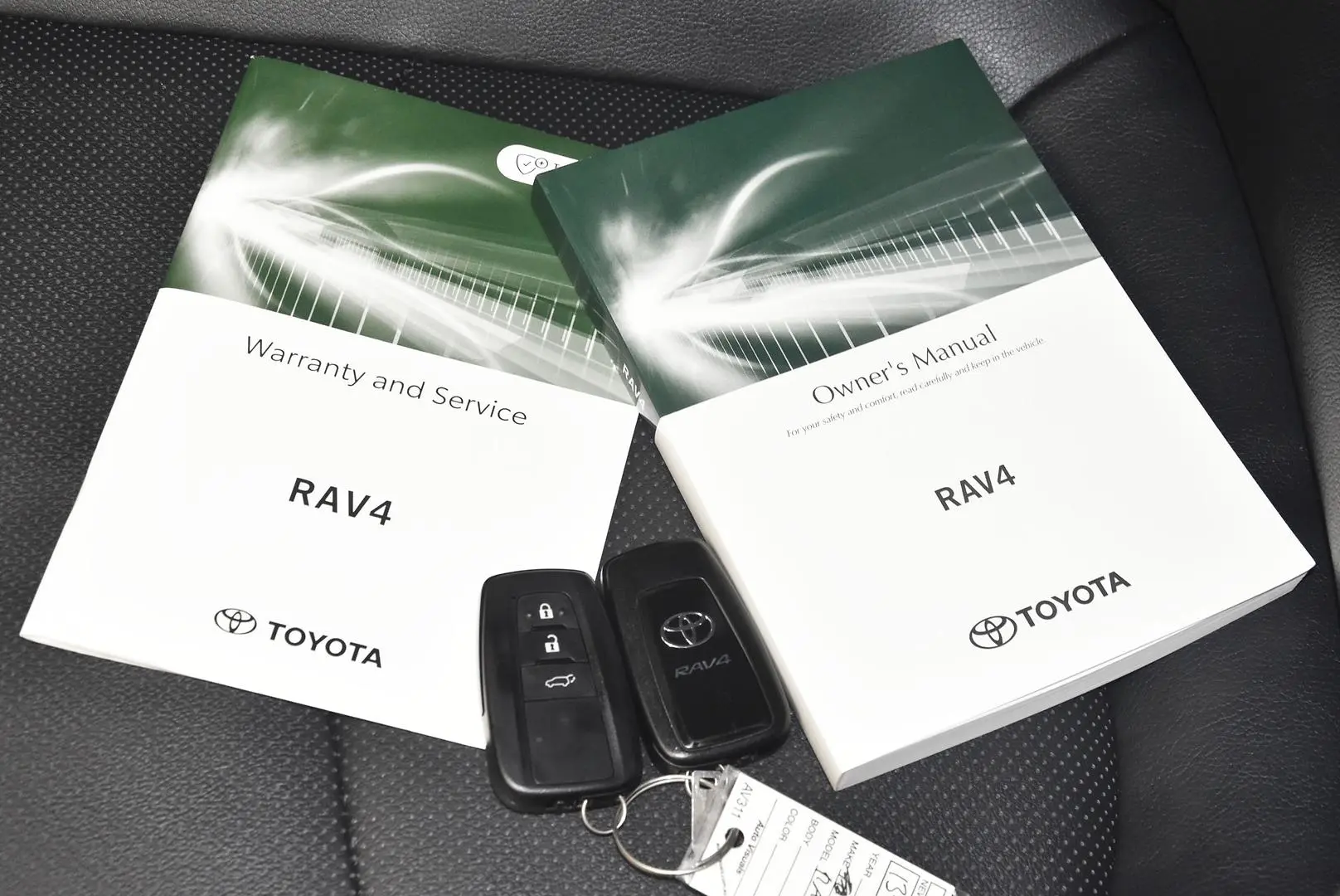 2024 Toyota RAV4 Gallery Image 21