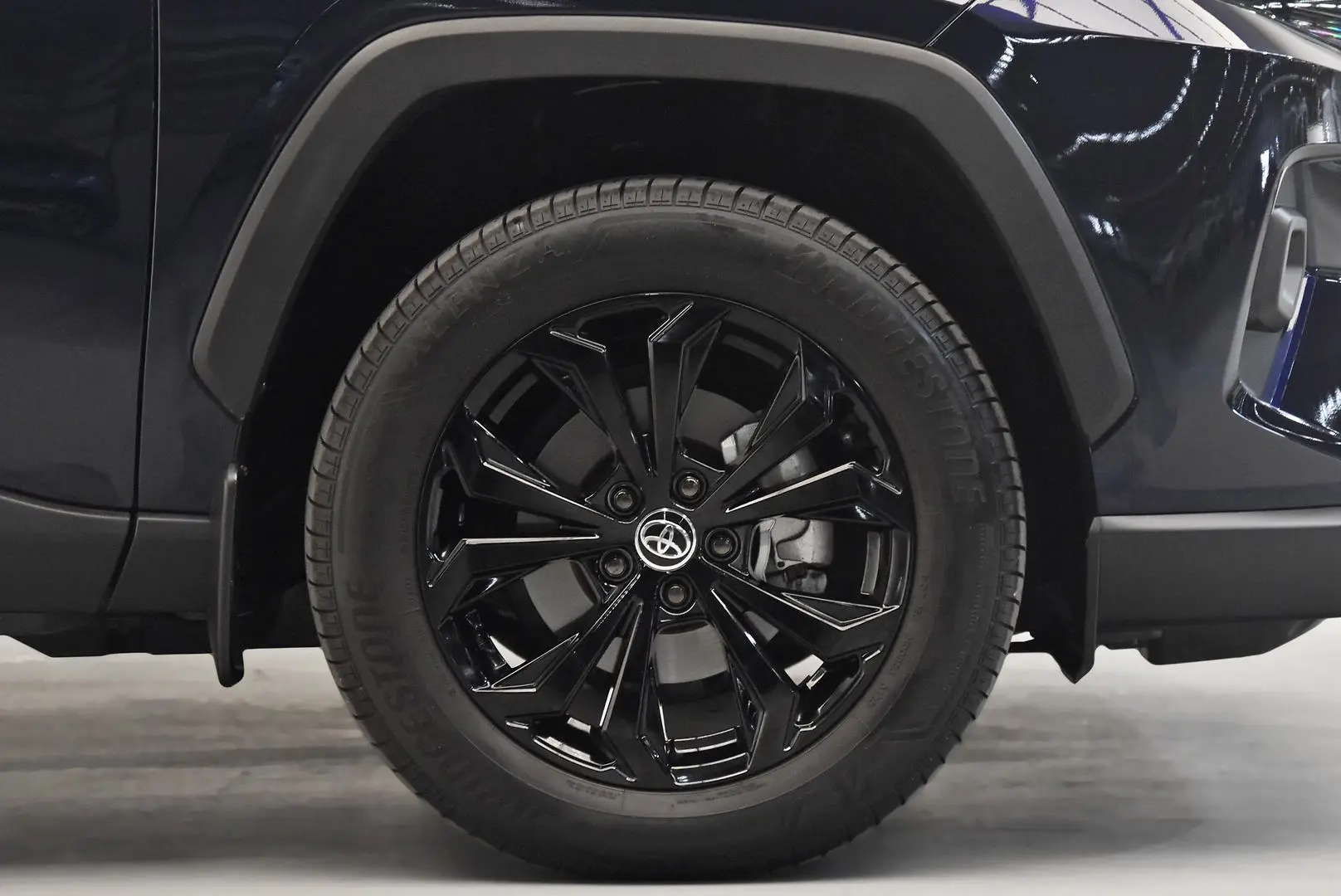 2023 Toyota RAV4 Gallery Image 25