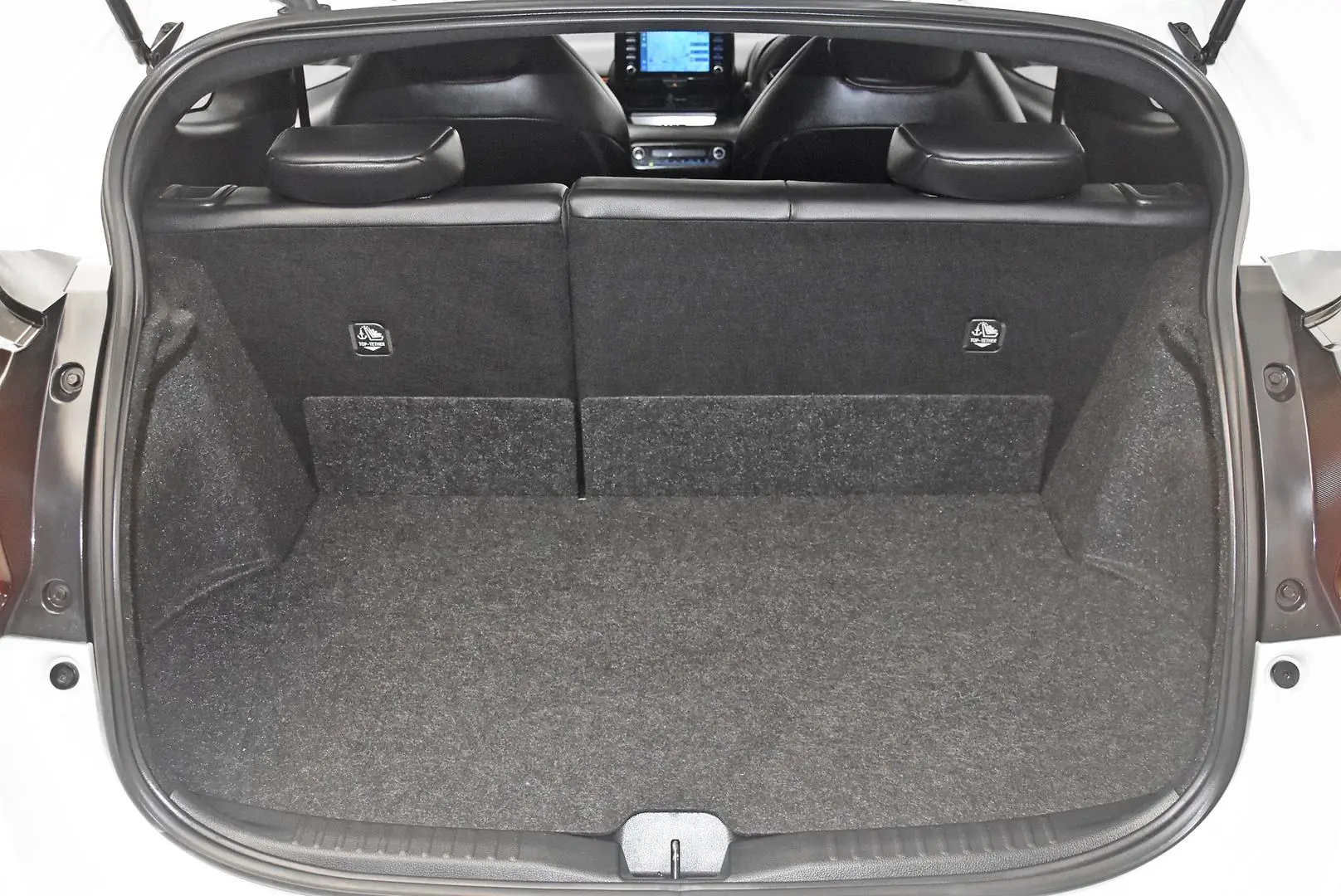 2022 Toyota Yaris Gallery Image 21
