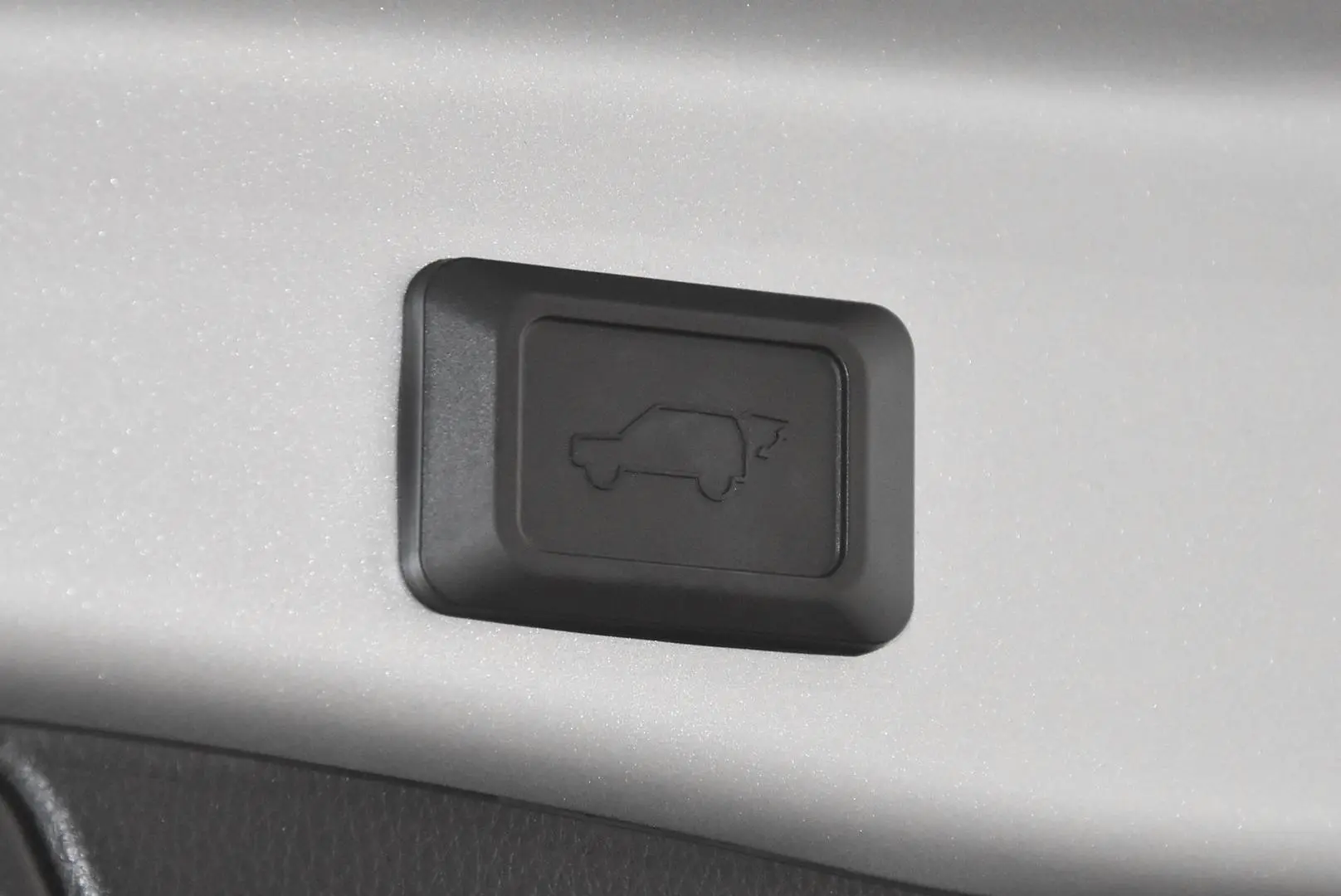 2022 Toyota RAV4 Gallery Image 23