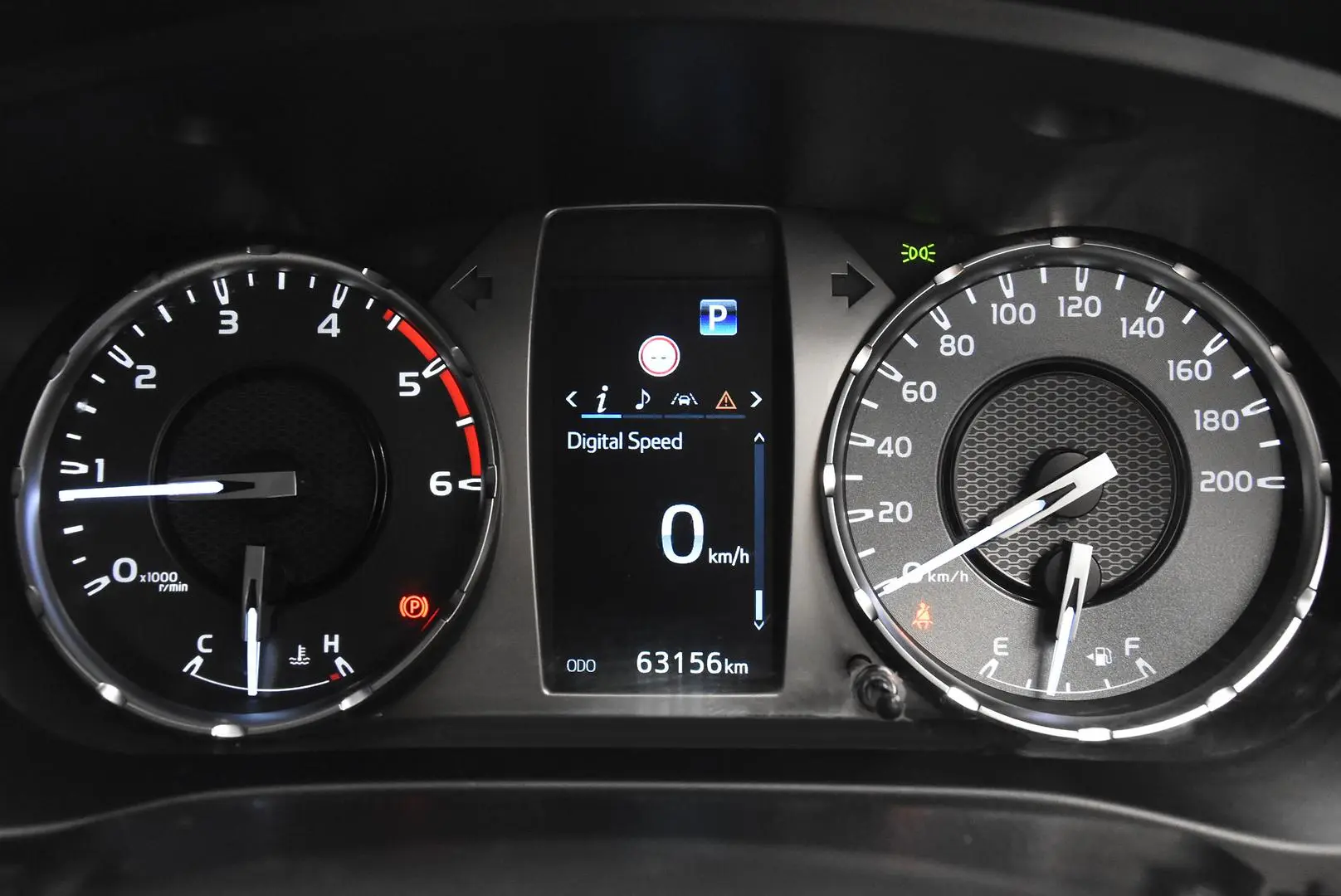 2023 Toyota Hilux Gallery Image 10