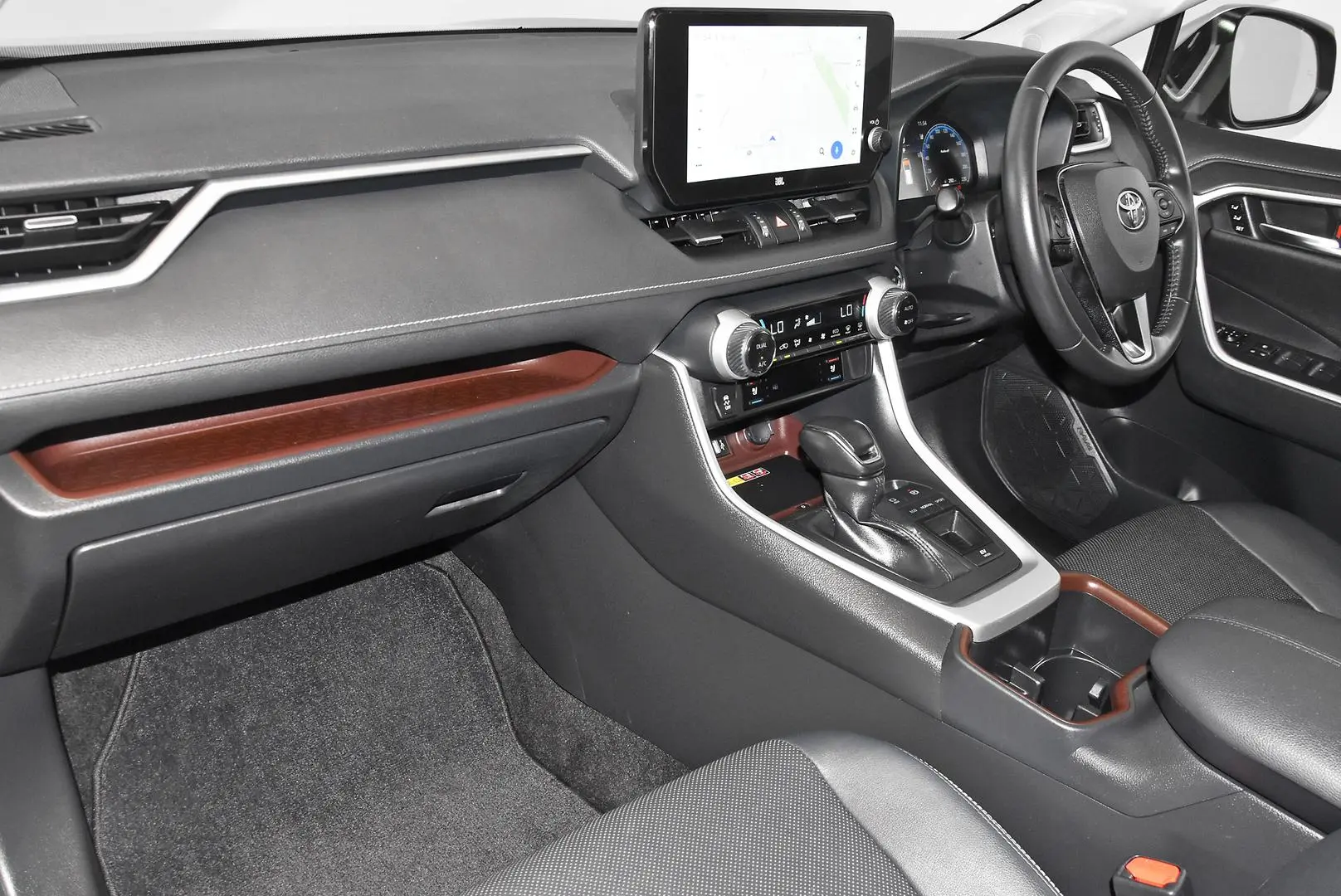 2022 Toyota RAV4 Gallery Image 17