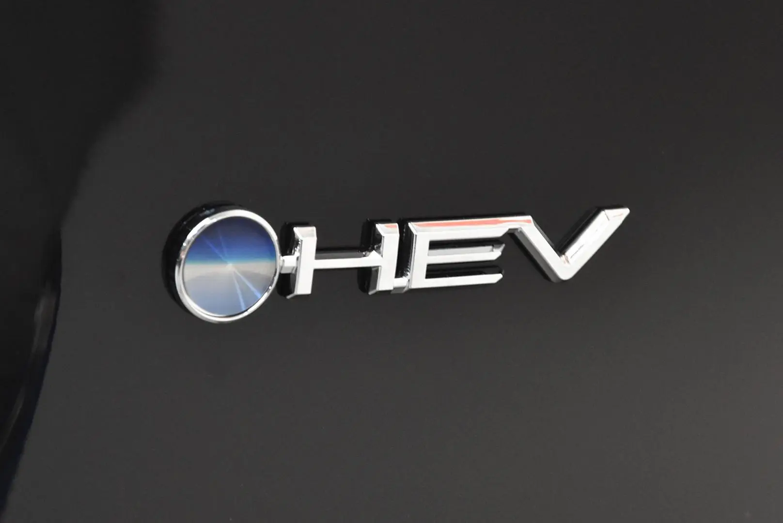 2025 Toyota RAV4 Gallery Image 8