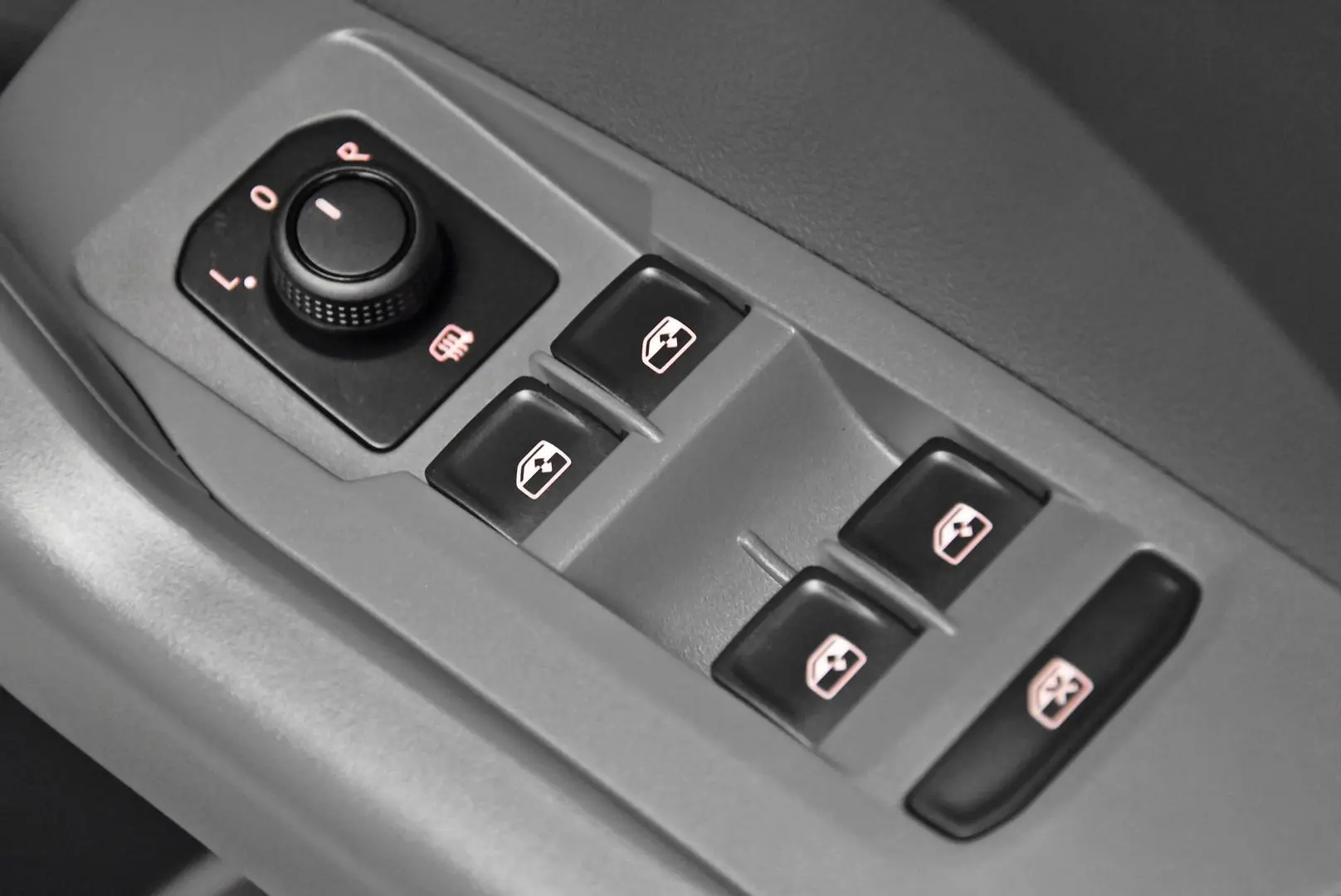 2021 Volkswagen T-Cross Gallery Image 8