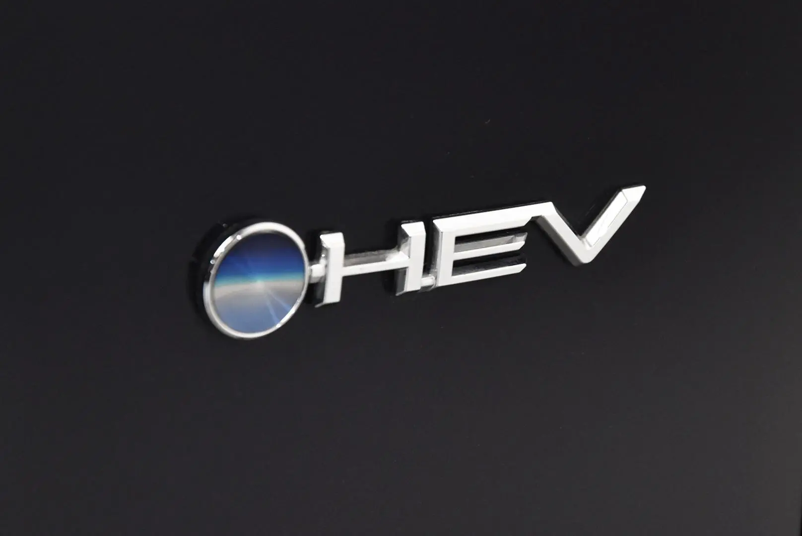 2024 Toyota RAV4 Gallery Image 8