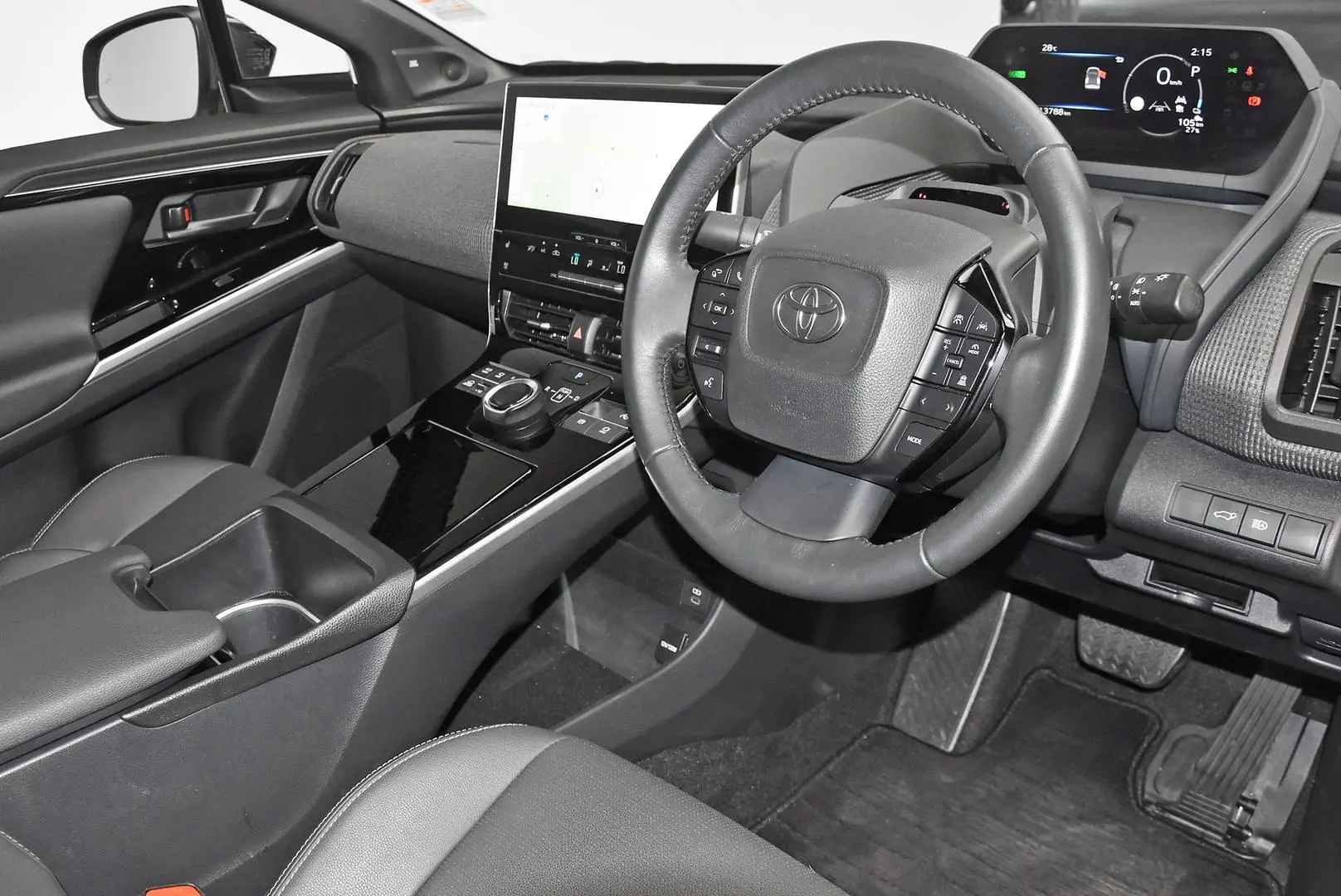 2024 Toyota bZ4X Gallery Image 9