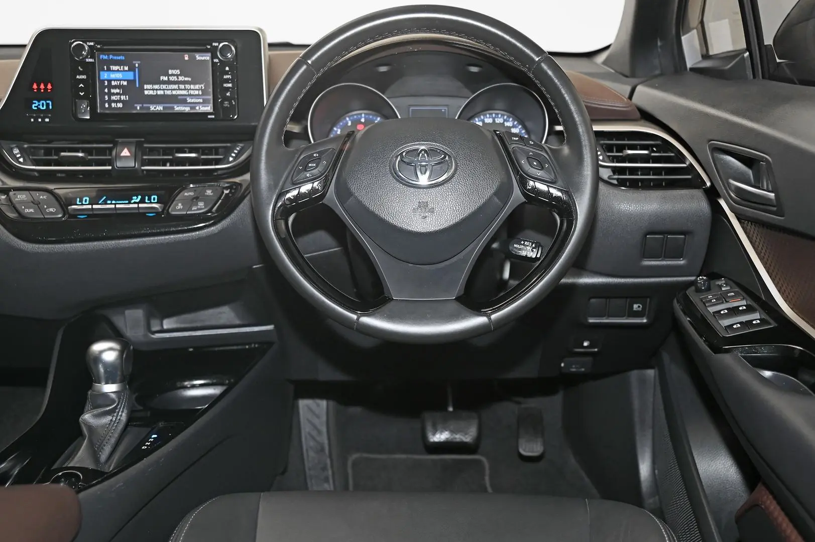 2019 Toyota C-HR Image 15