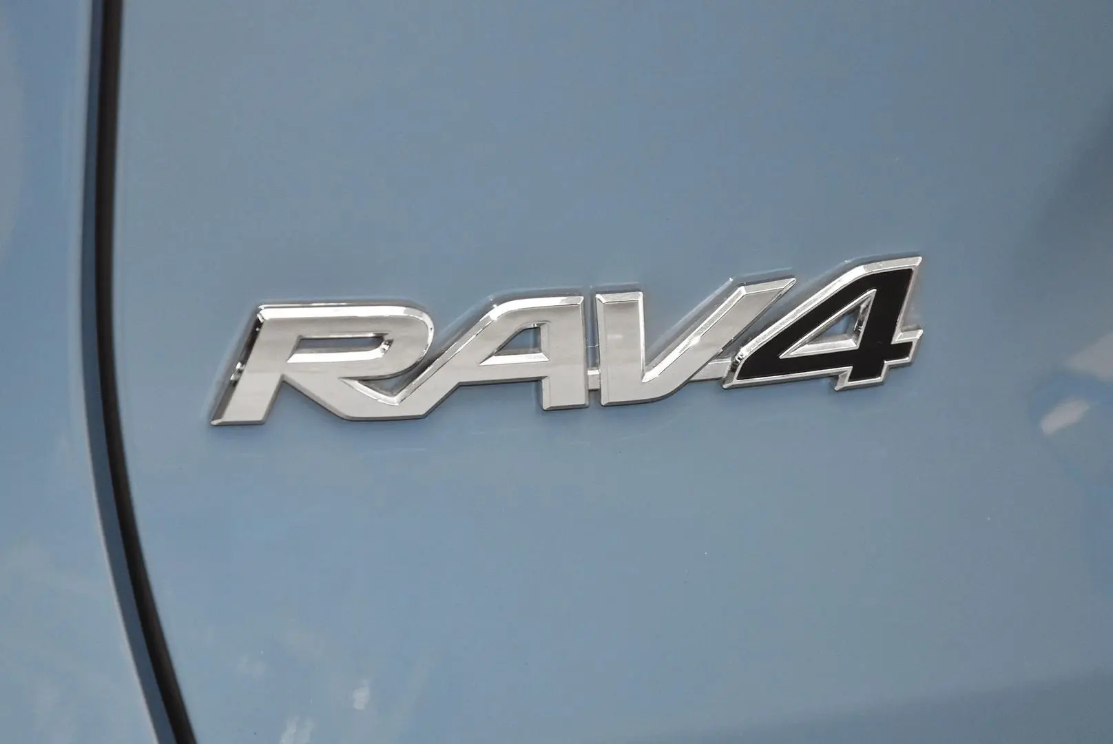 2023 Toyota RAV4 Gallery Image 7