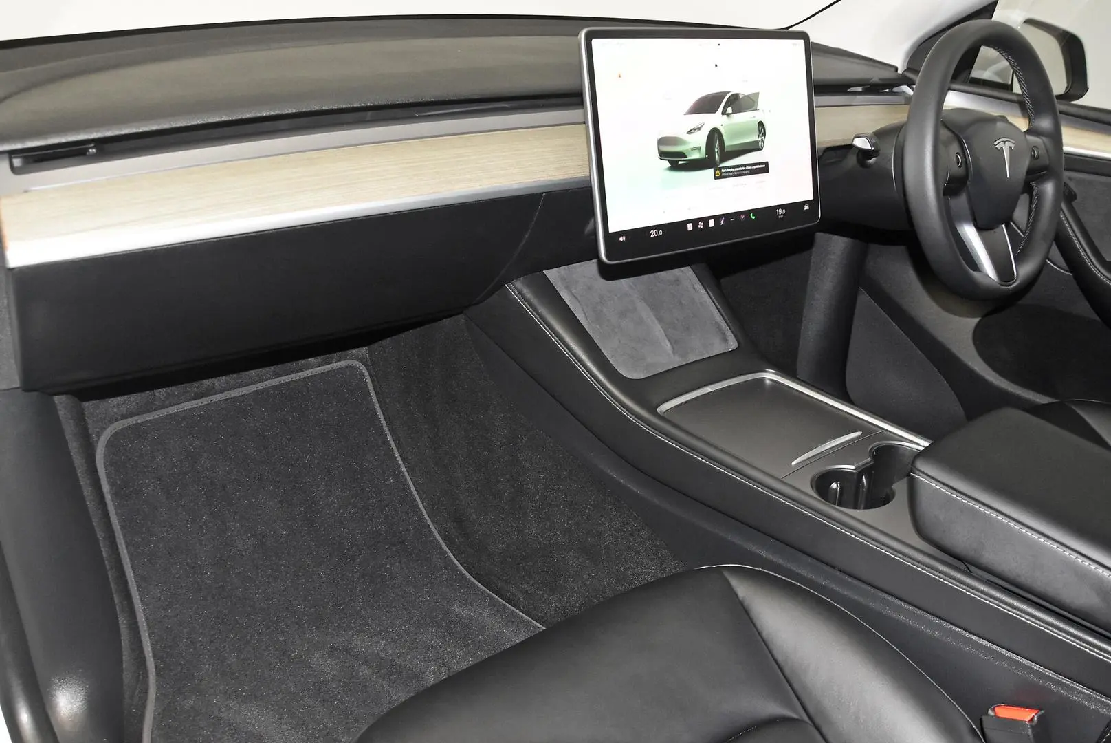 2023 Tesla Model Y Gallery Image 15