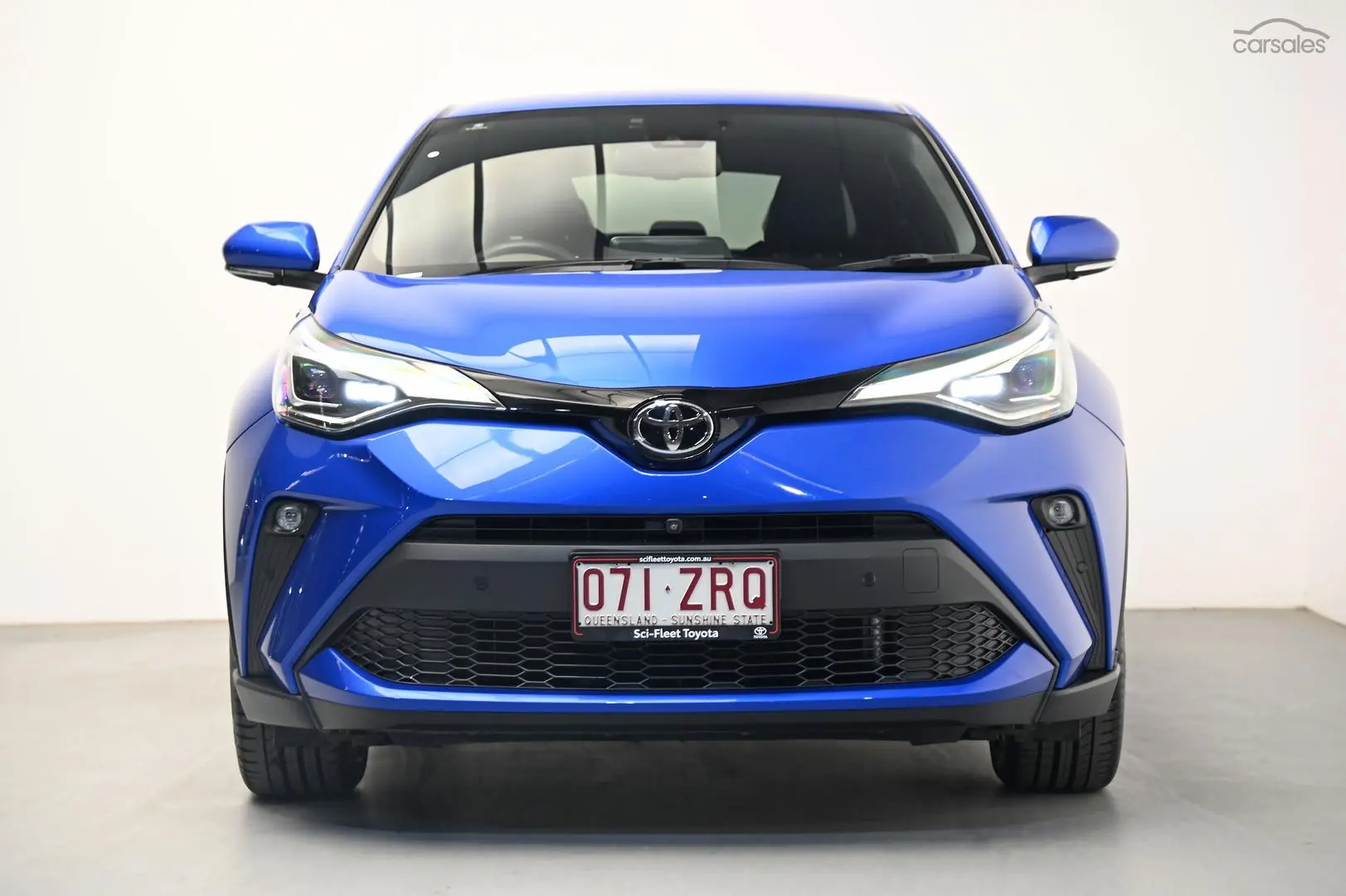 2020 Toyota C-HR Image 2