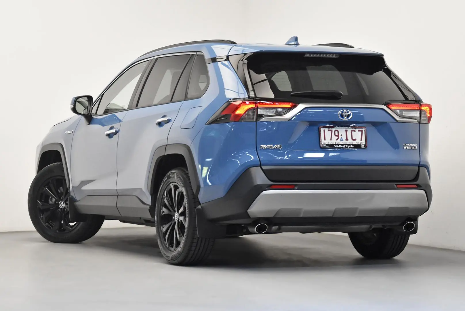 2023 Toyota RAV4 Gallery Image 5