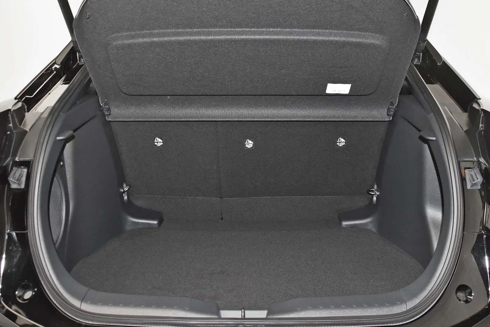 2025 Toyota C-HR Gallery Image 21