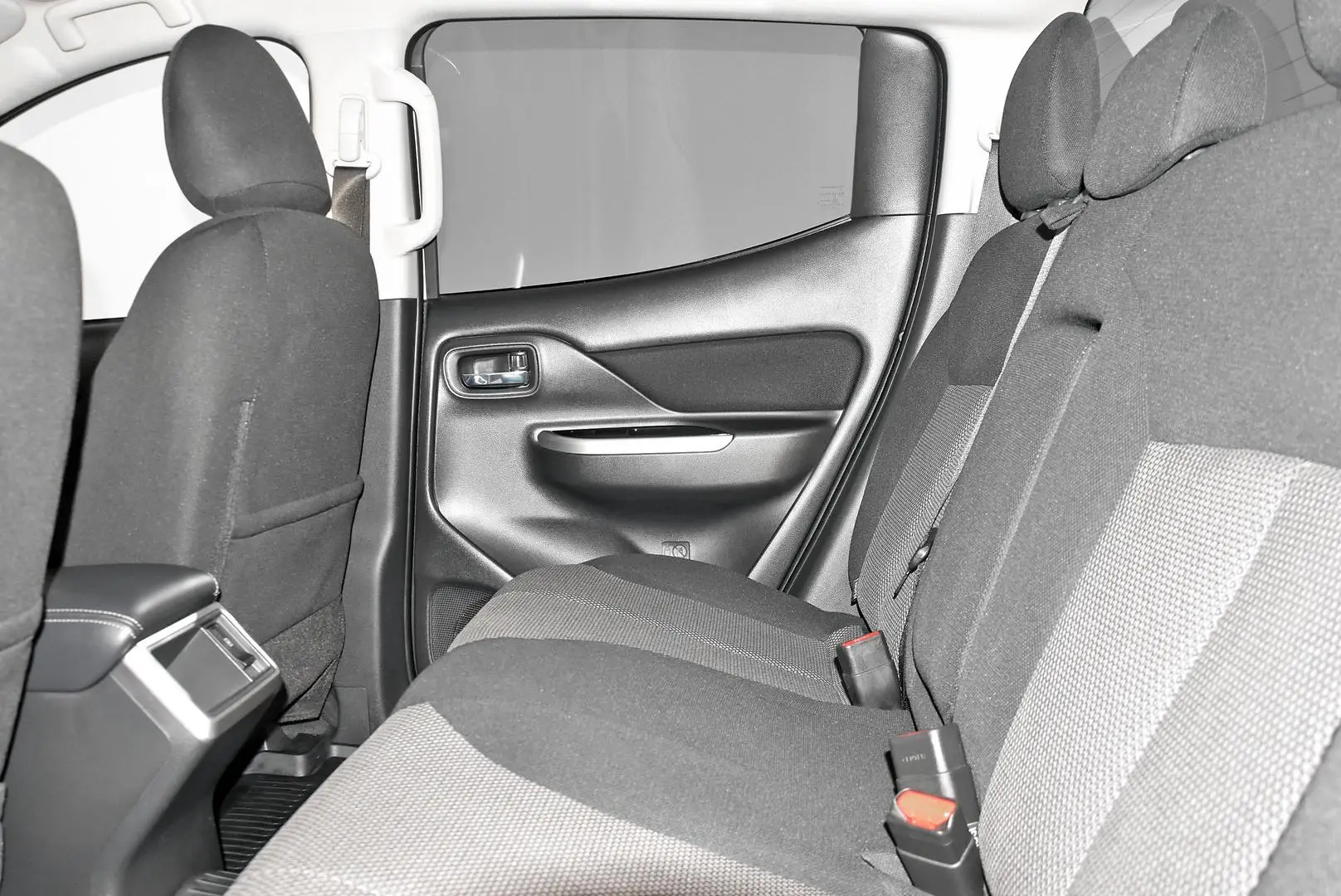 2020 Mitsubishi Triton Gallery Image 19