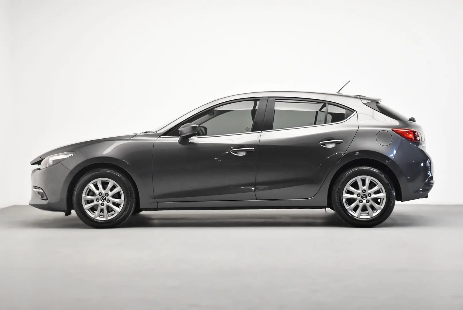 2018 Mazda 3 Gallery Image 4