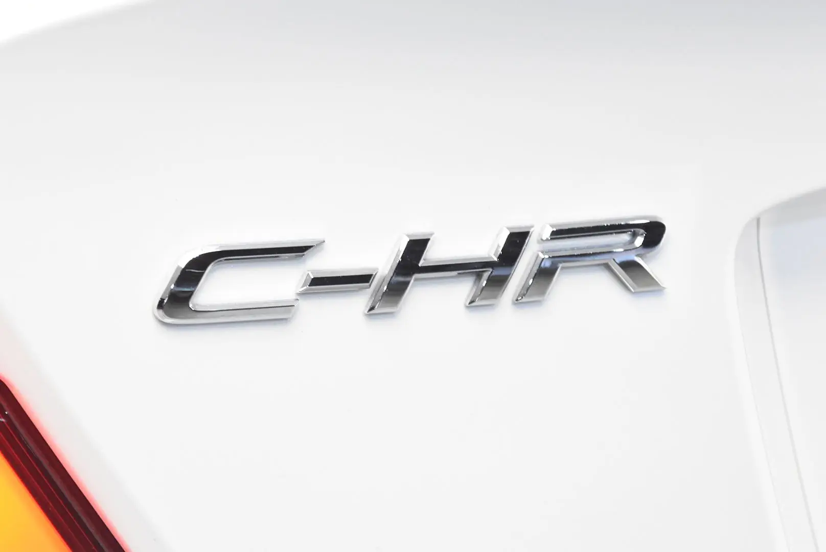 2023 Toyota C-HR Gallery Image 7