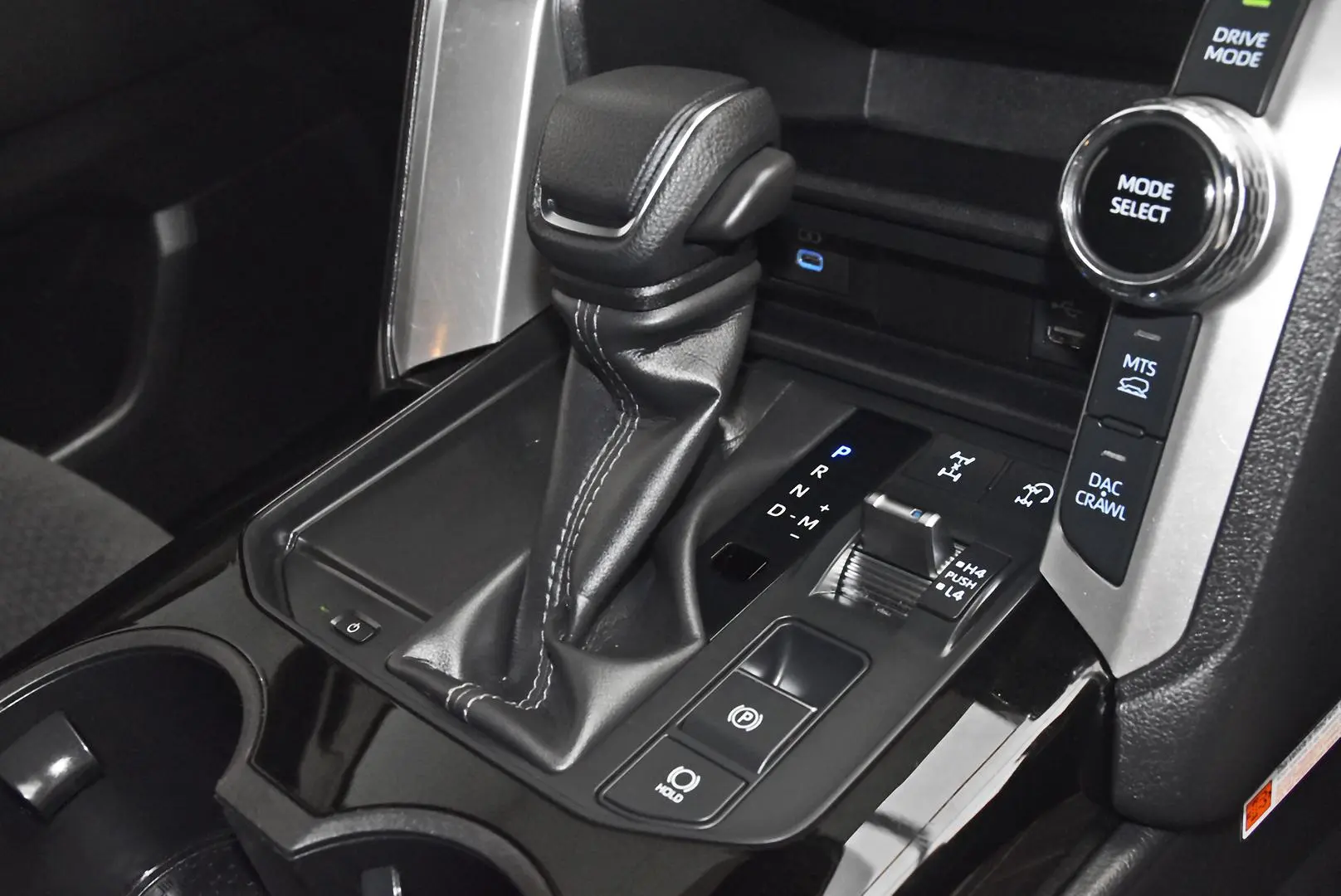 2022 Toyota Landcruiser Gallery Image 12