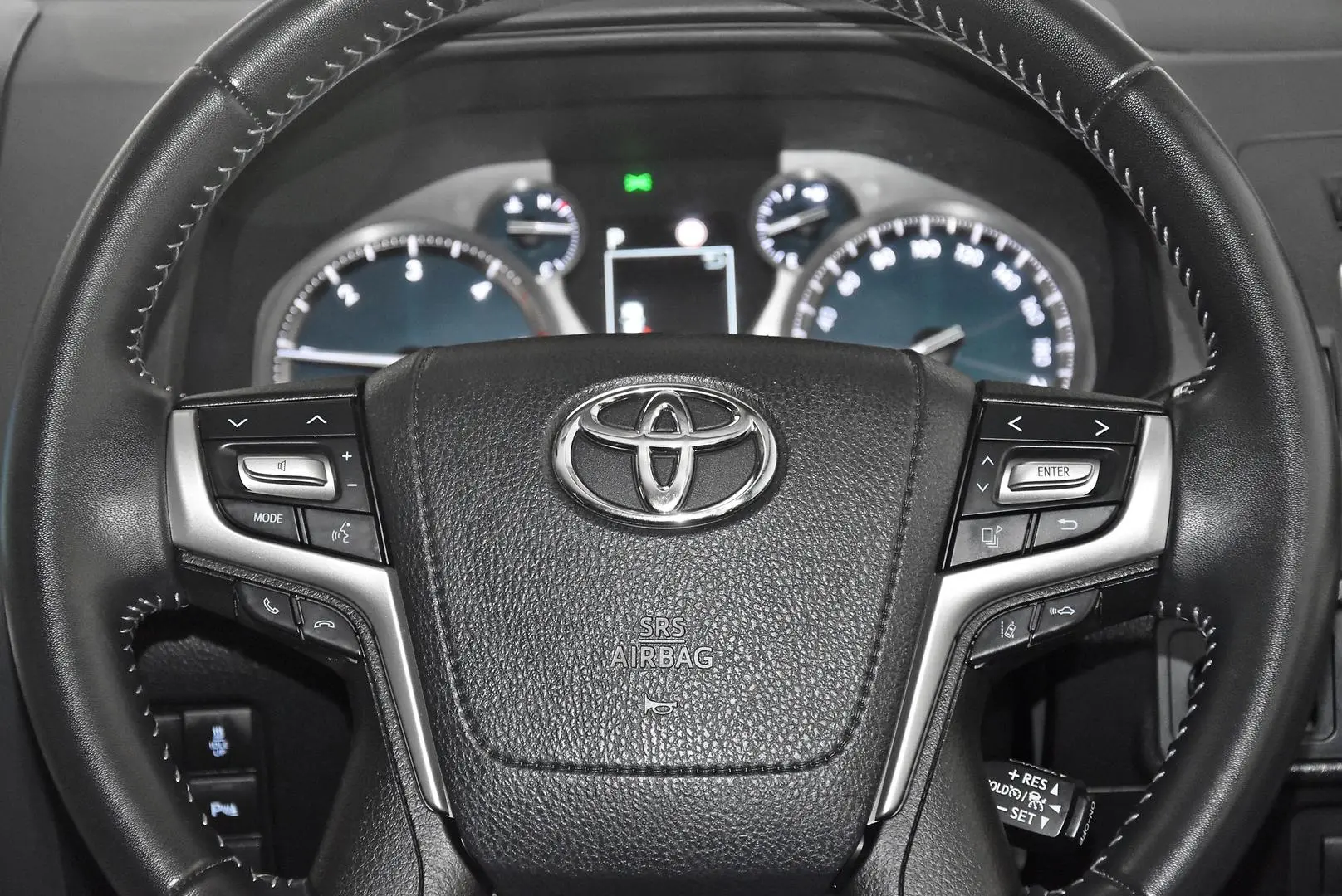 2023 Toyota Landcruiser Prado Gallery Image 14