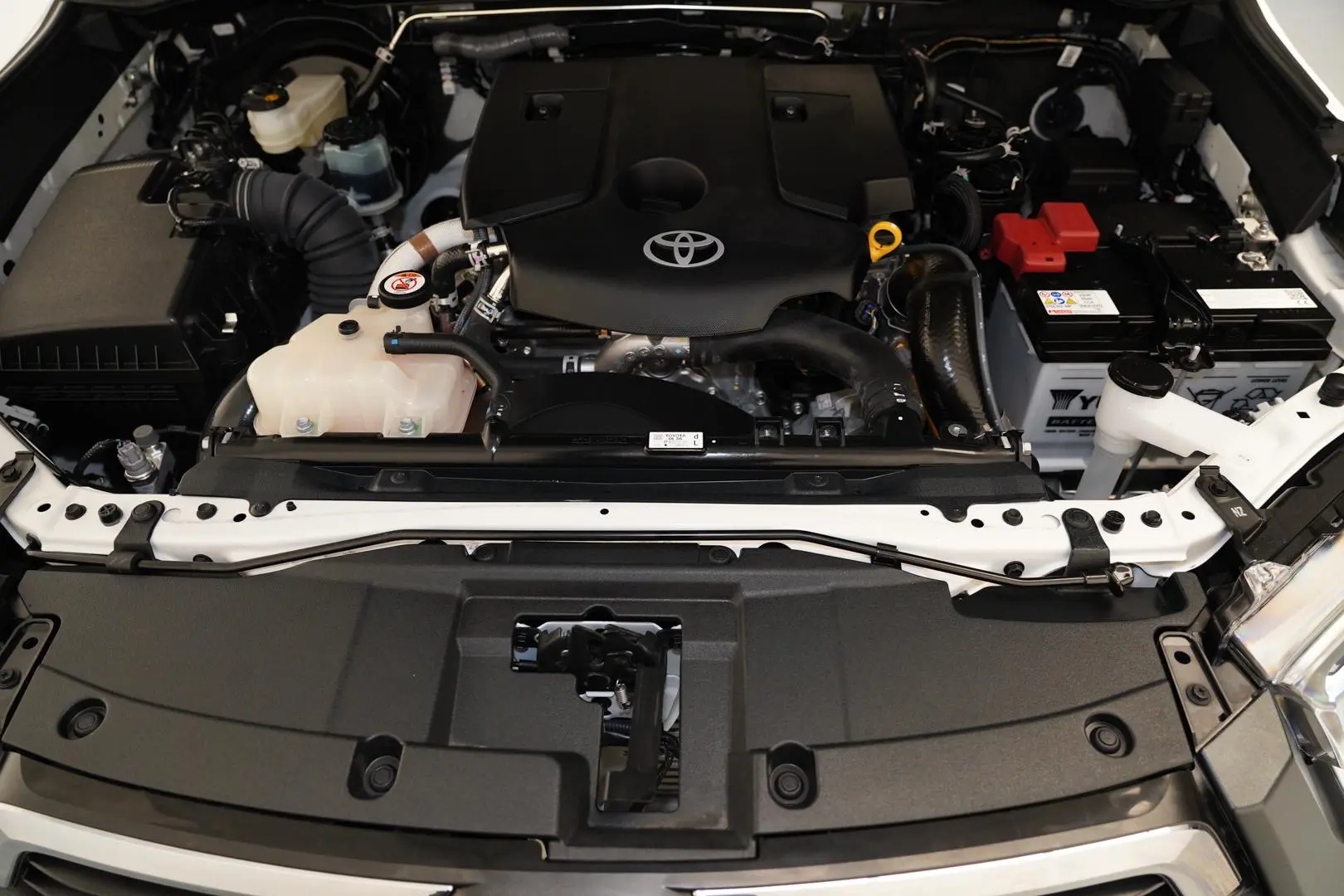 2024 Toyota Hilux Gallery Image 22