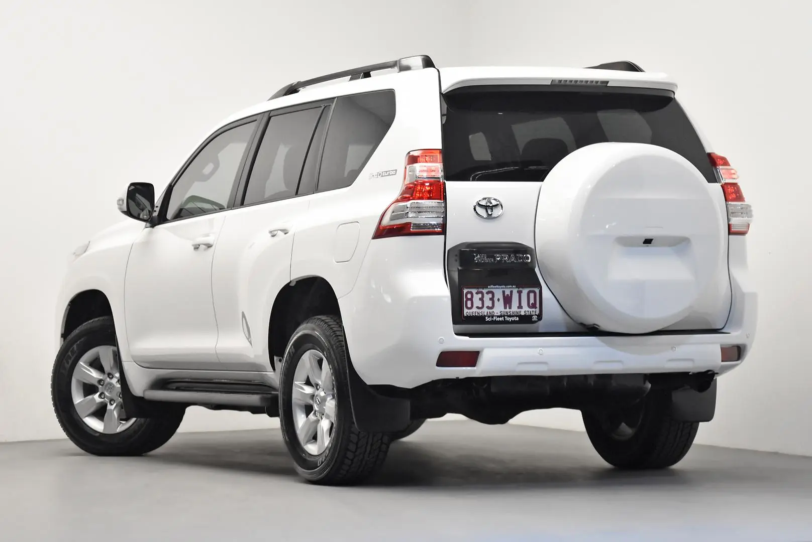 2016 Toyota Landcruiser Prado Gallery Image 5