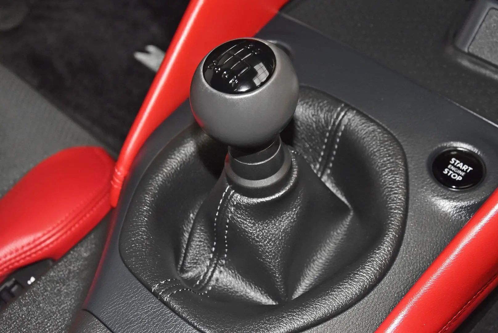 2024 Nissan Z Gallery Image 12