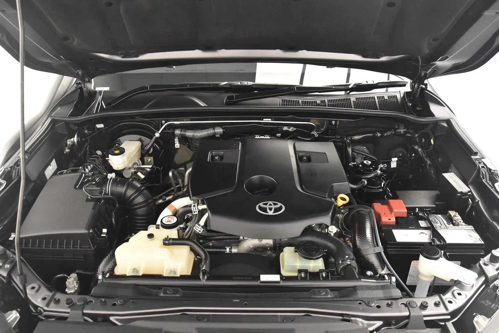 2022 Toyota Fortuner Gallery Image 20