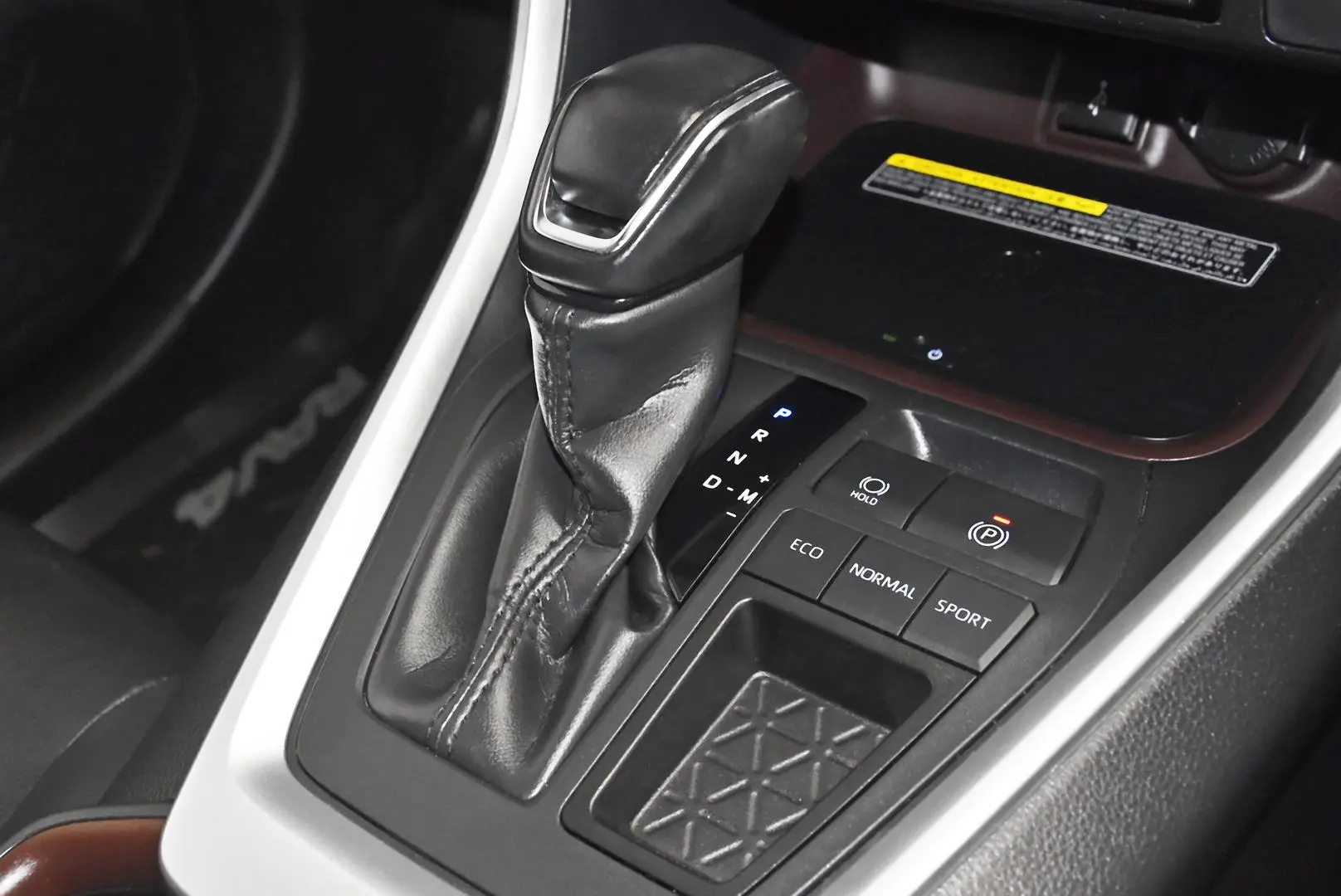 2020 Toyota RAV4 Gallery Image 14