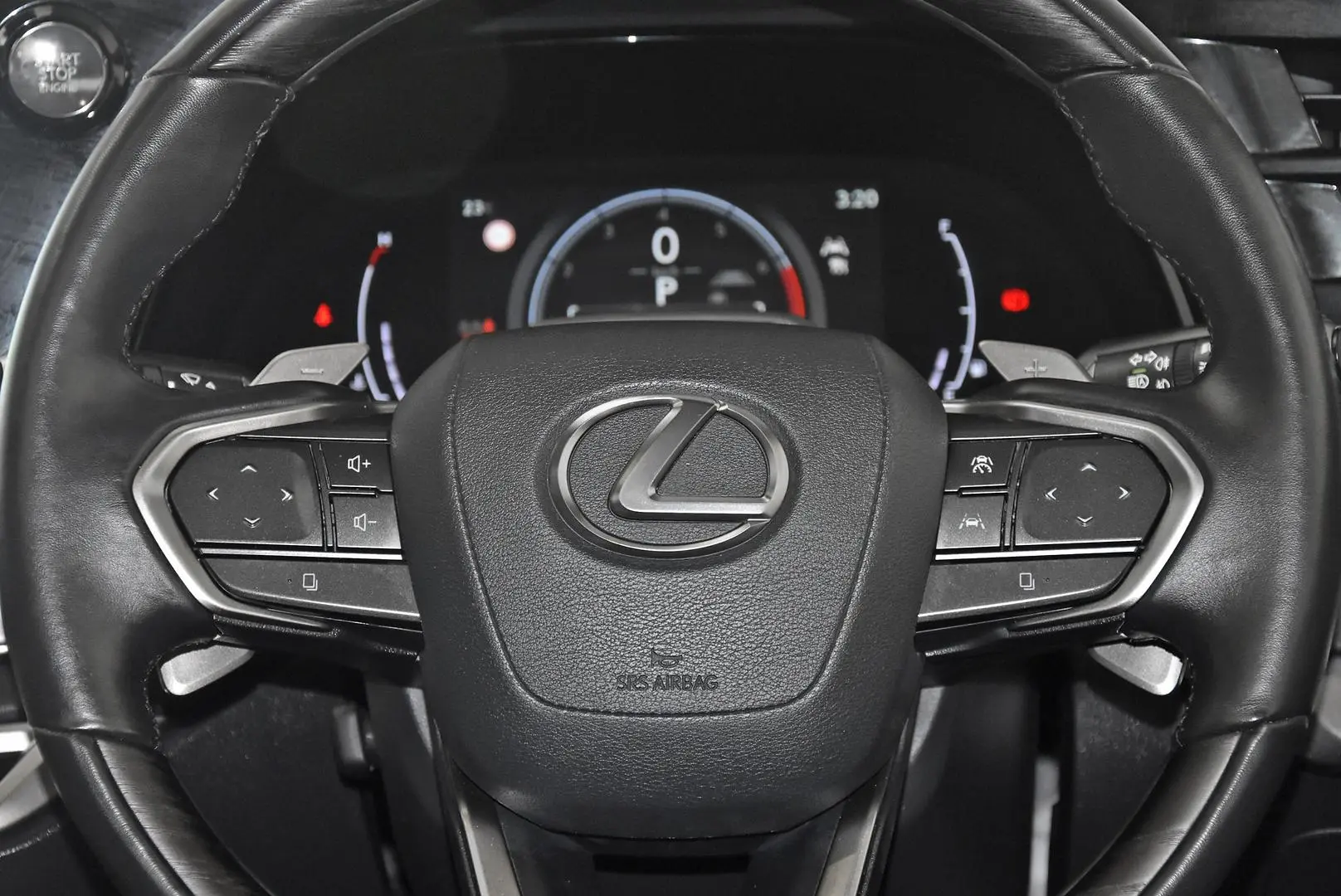 2023 Lexus RX Gallery Image 11