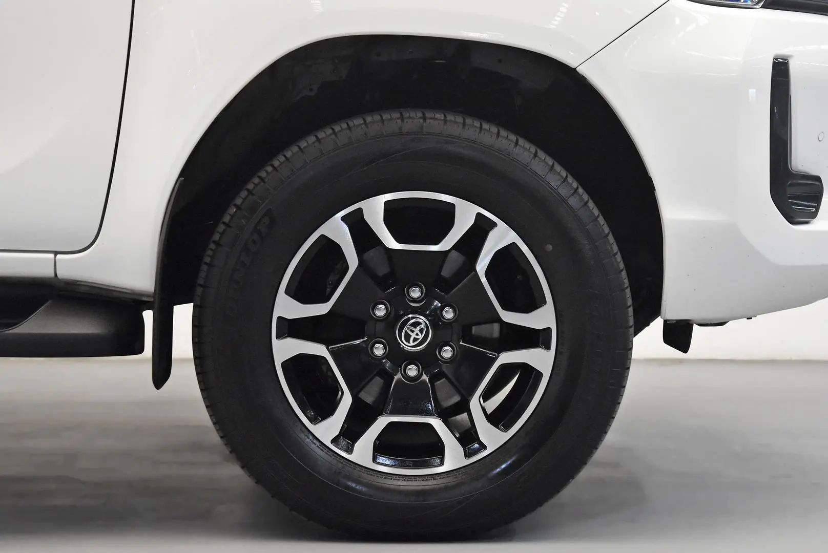 2024 Toyota Hilux Gallery Image 24