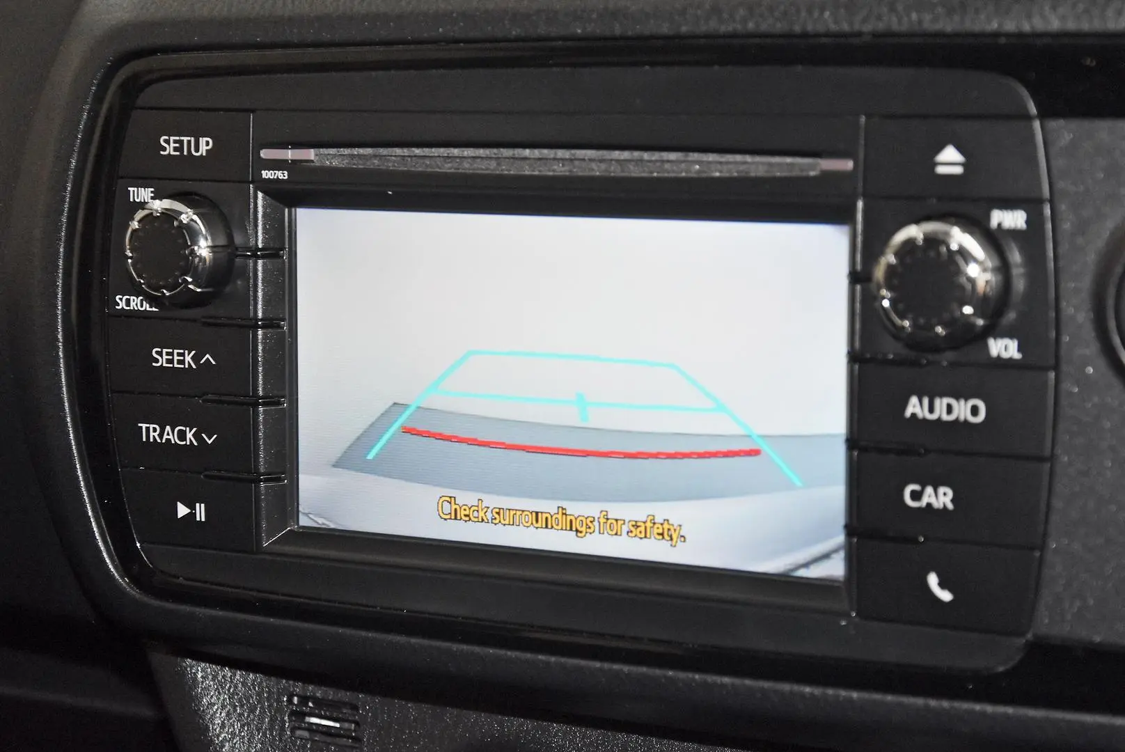 2018 Toyota Yaris Gallery Image 12