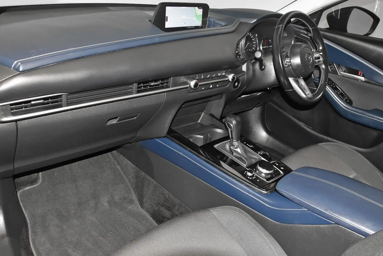 2022 Mazda CX-30 Gallery Image 16