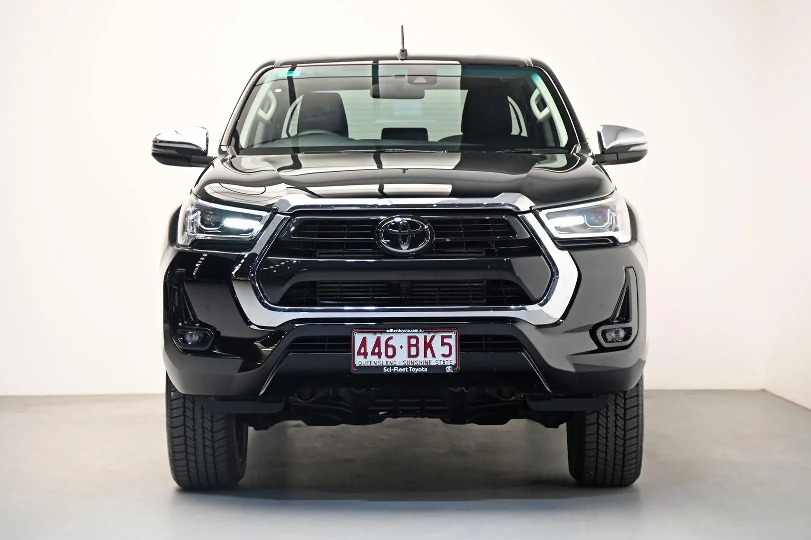 2021 Toyota Hilux Image 2