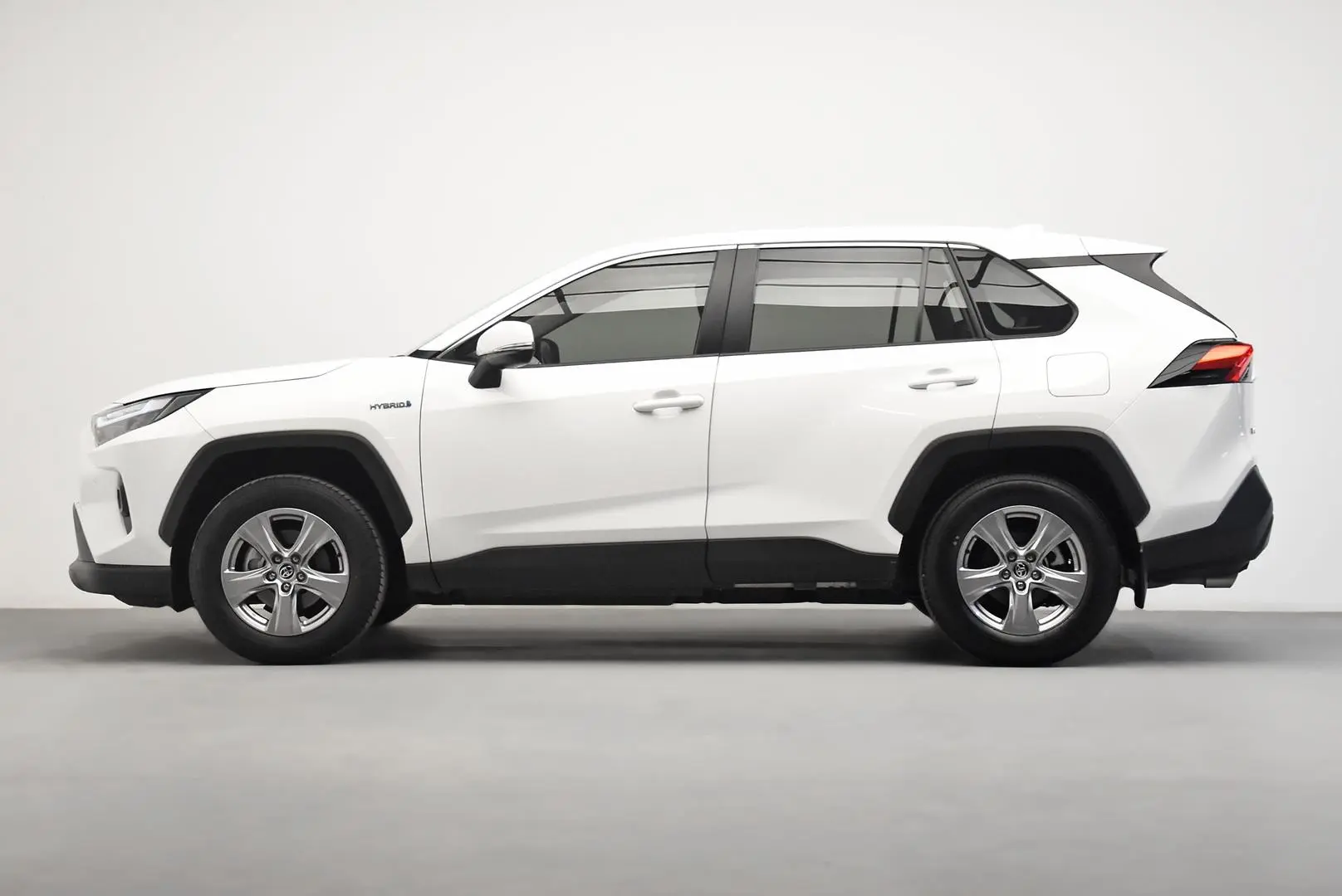 2024 Toyota RAV4 Gallery Image 4