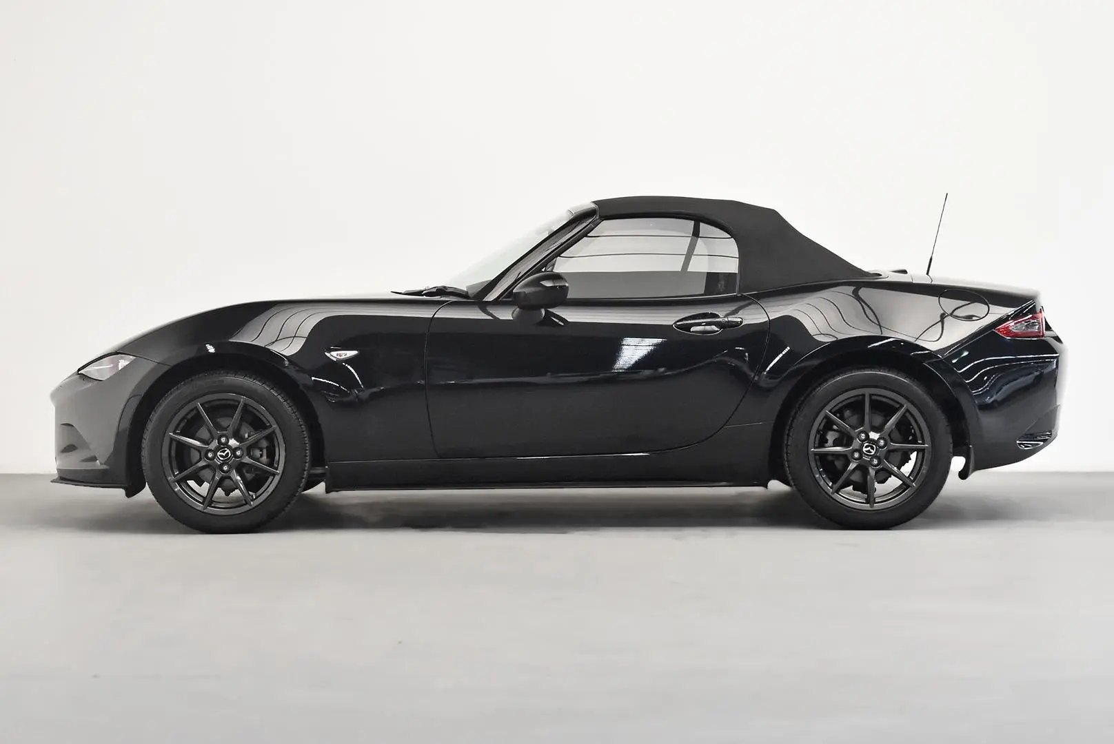 2015 Mazda MX-5 Gallery Image 5