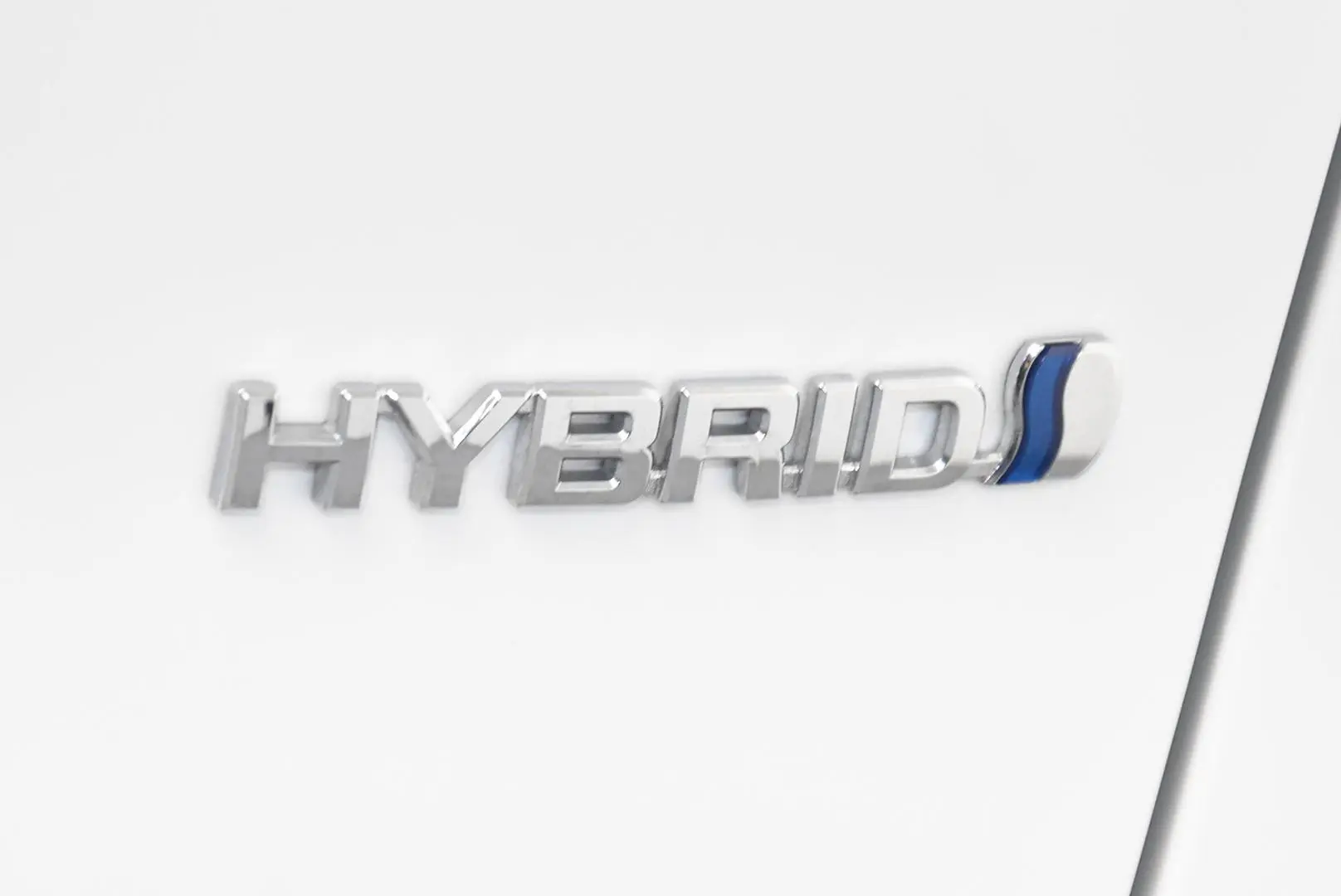 2024 Toyota RAV4 Gallery Image 8